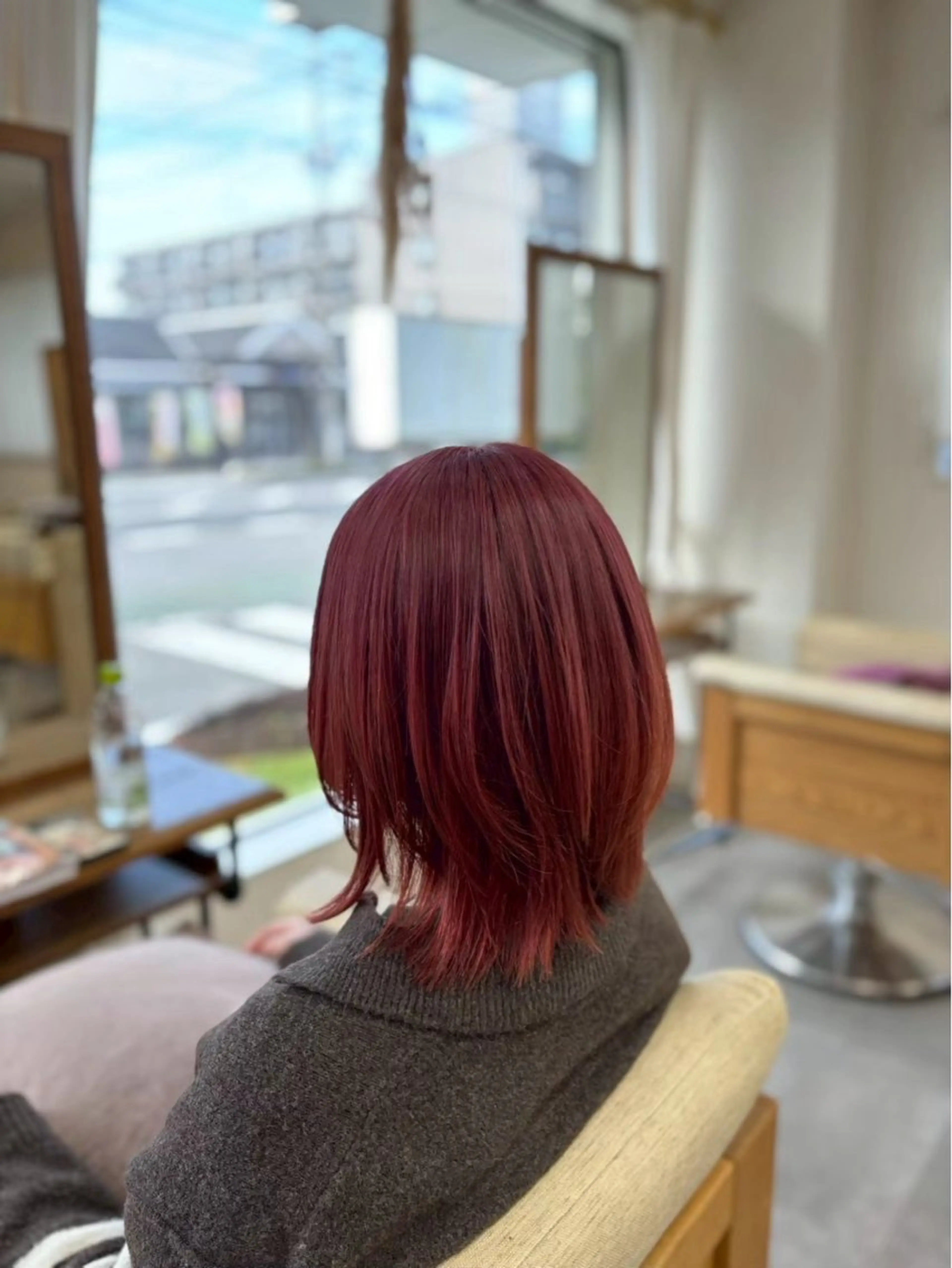 ミディアム カラー ハイトーンカラー モッズヘア越谷西口店所属・市森 心寧のヘアスタイル