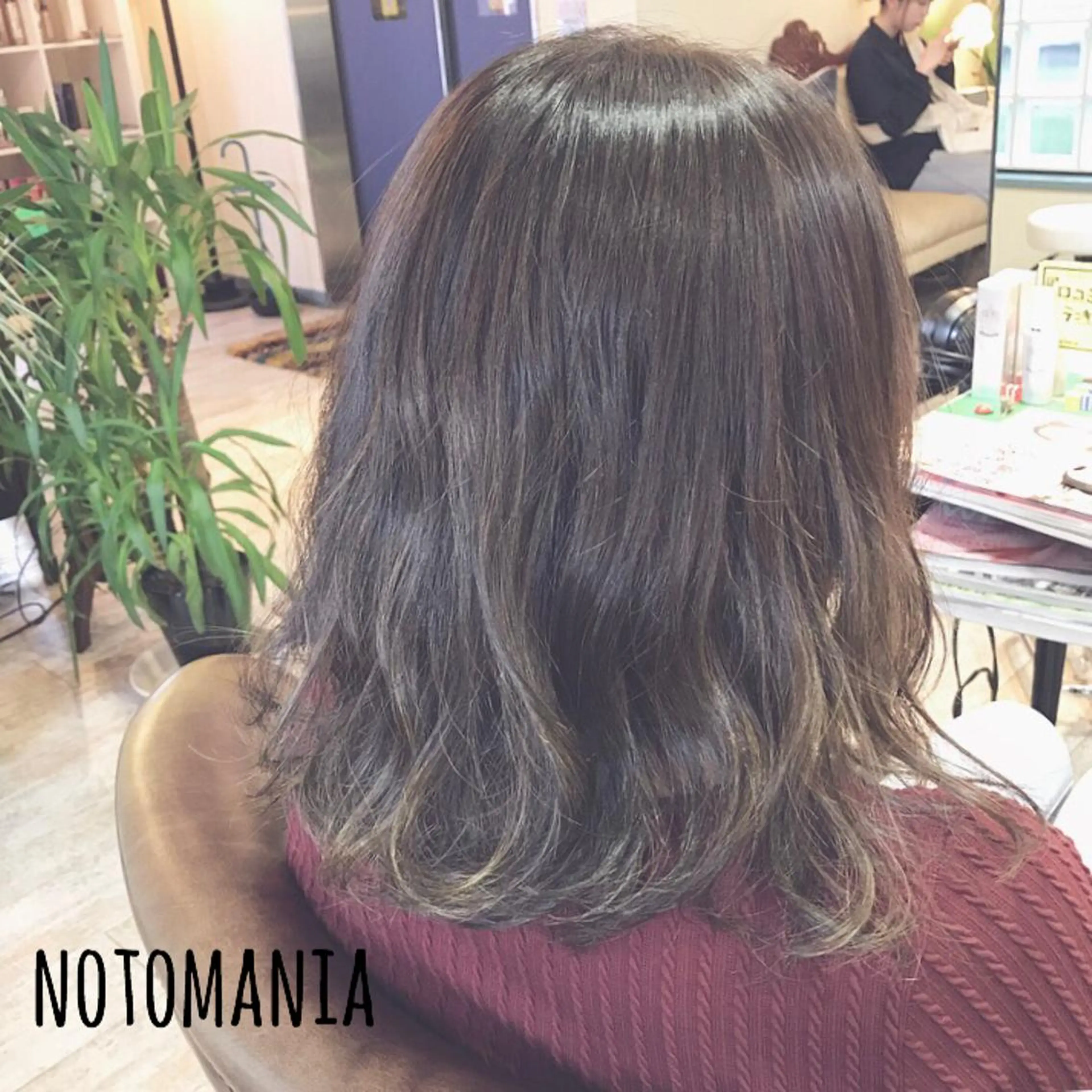 ミディアム カラー グラデーションカラー ハイライトカラー ハイライト イシハラ アズサのヘアスタイル
