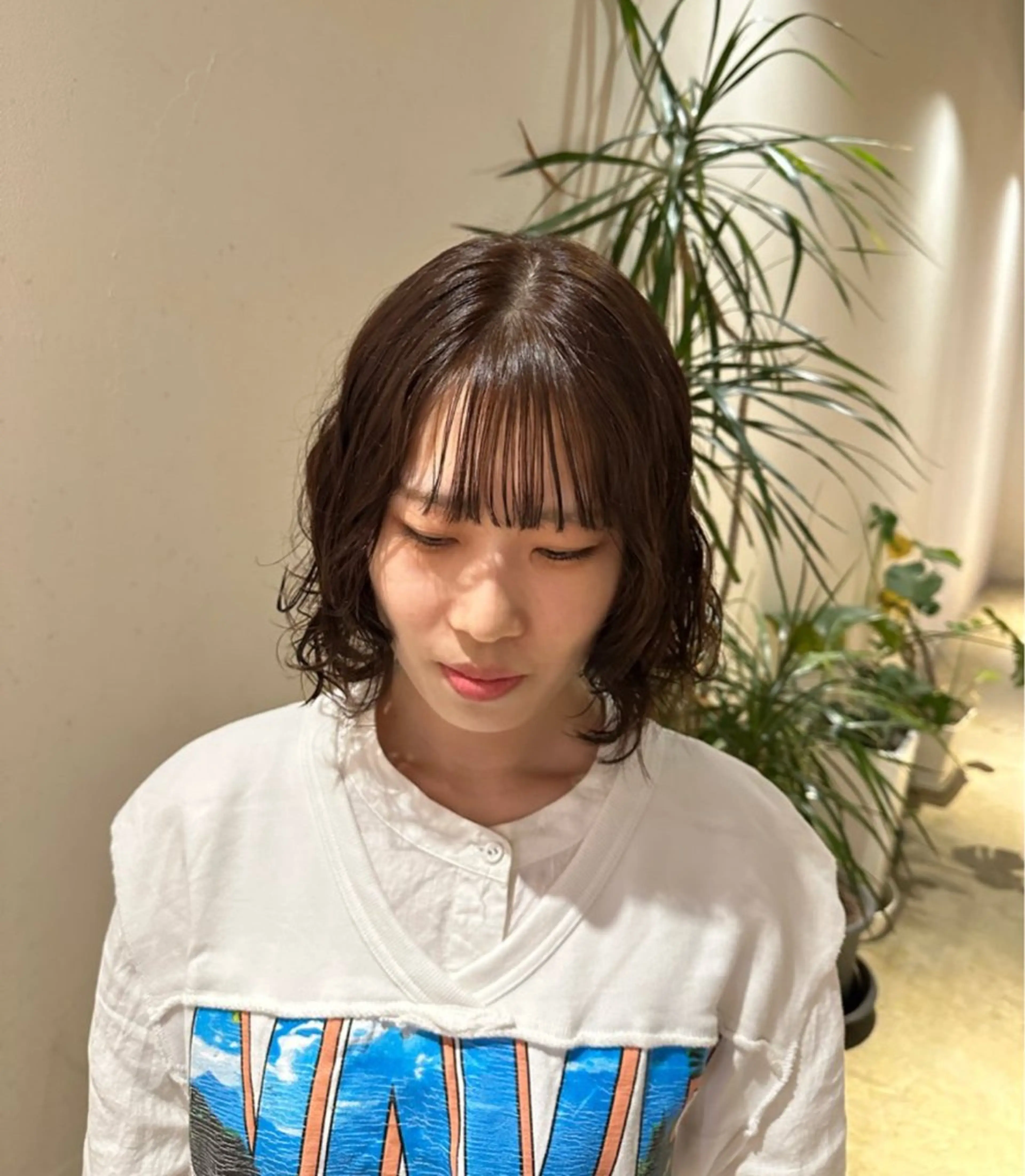 ショート パーマ 7Velvet所属・あゆみ︎︎✮／ 暖色カラーのヘアスタイル