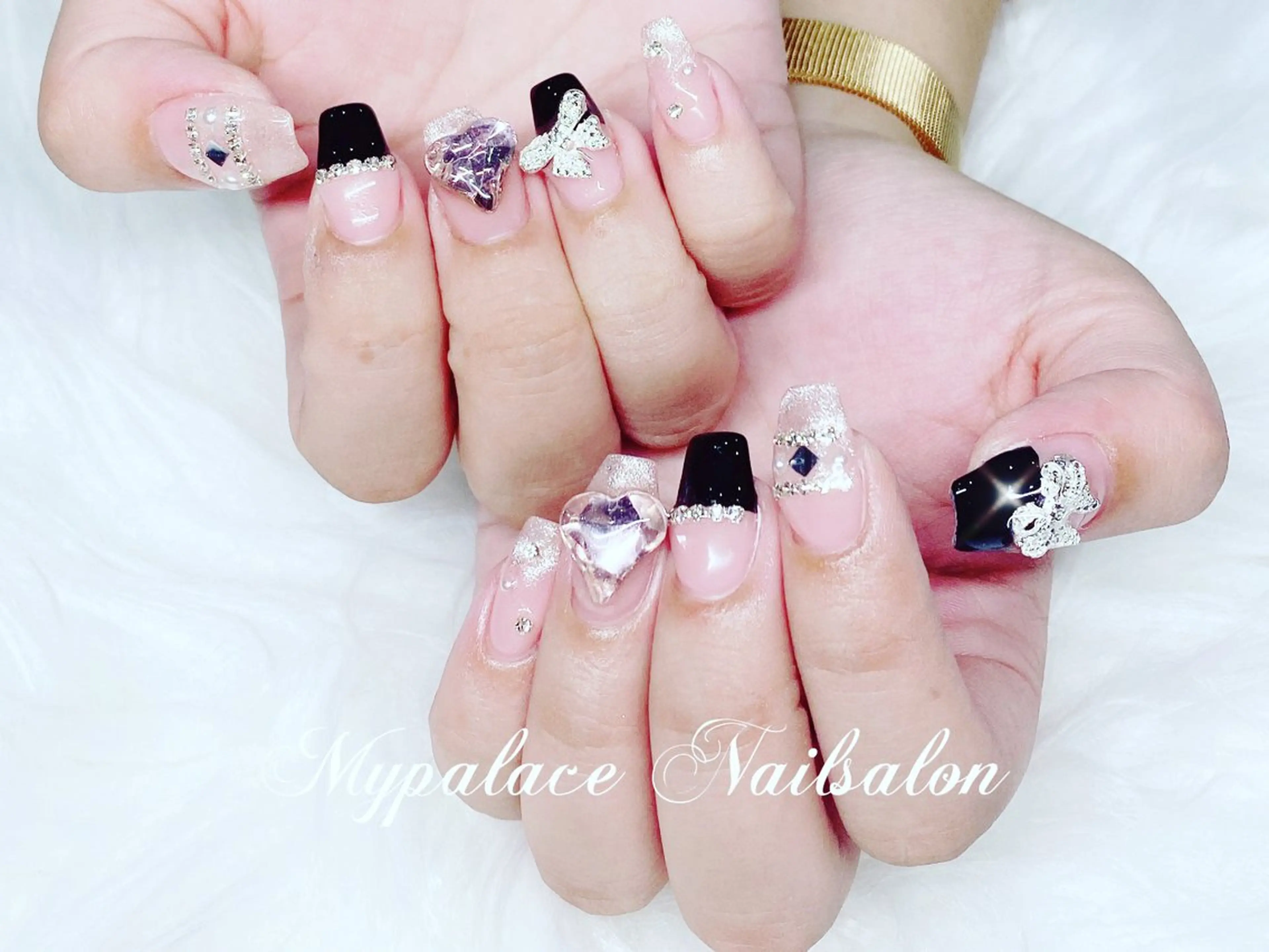 ネイル グラデーション ハート マグネットネイル 持ち込み ハンドネイル Yuis Nailスカルプ専門のネイルデザイン