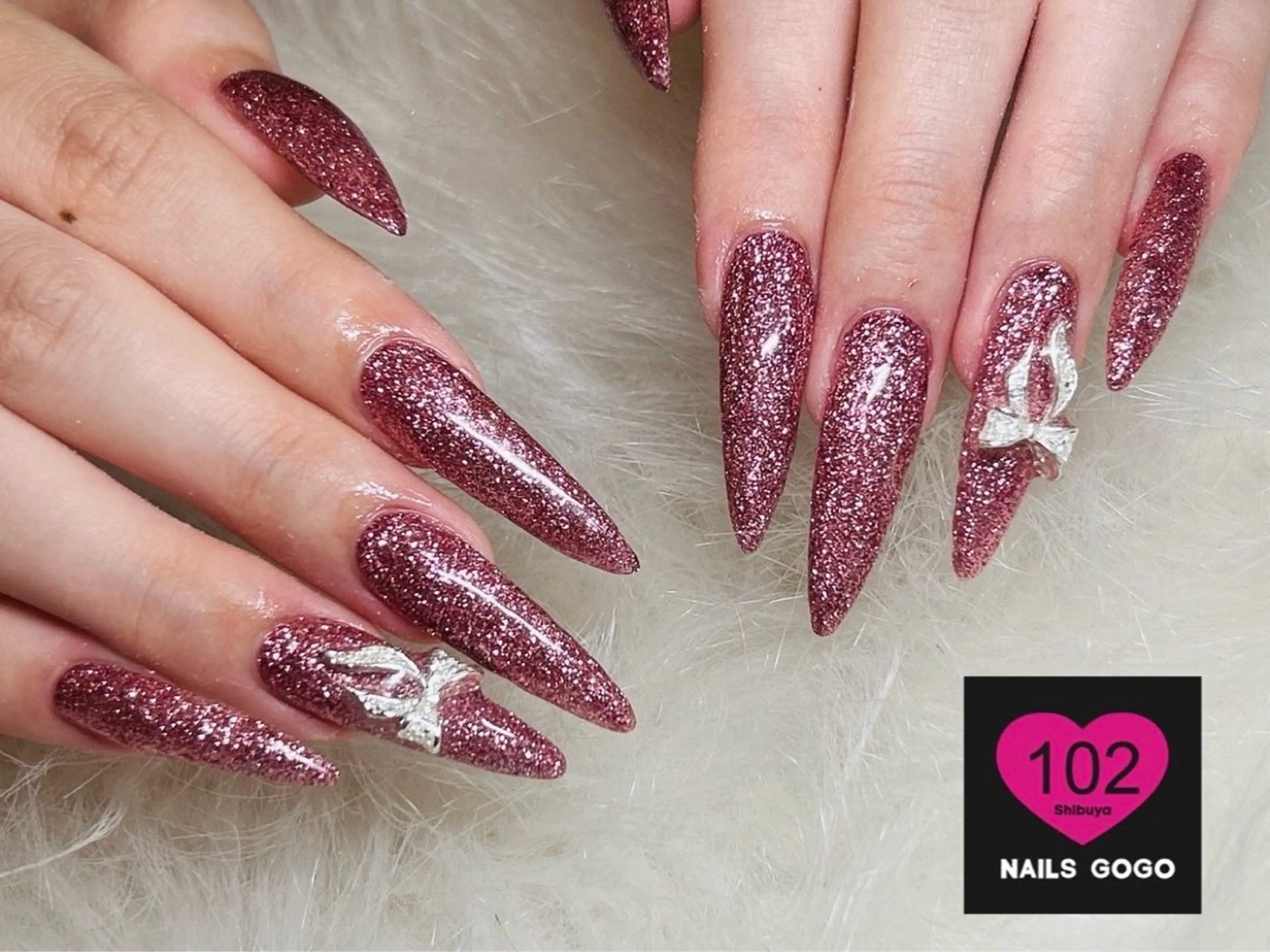 ネイル 長さ出し シンプルネイル NAILSGOGO shibuyaのネイルデザイン