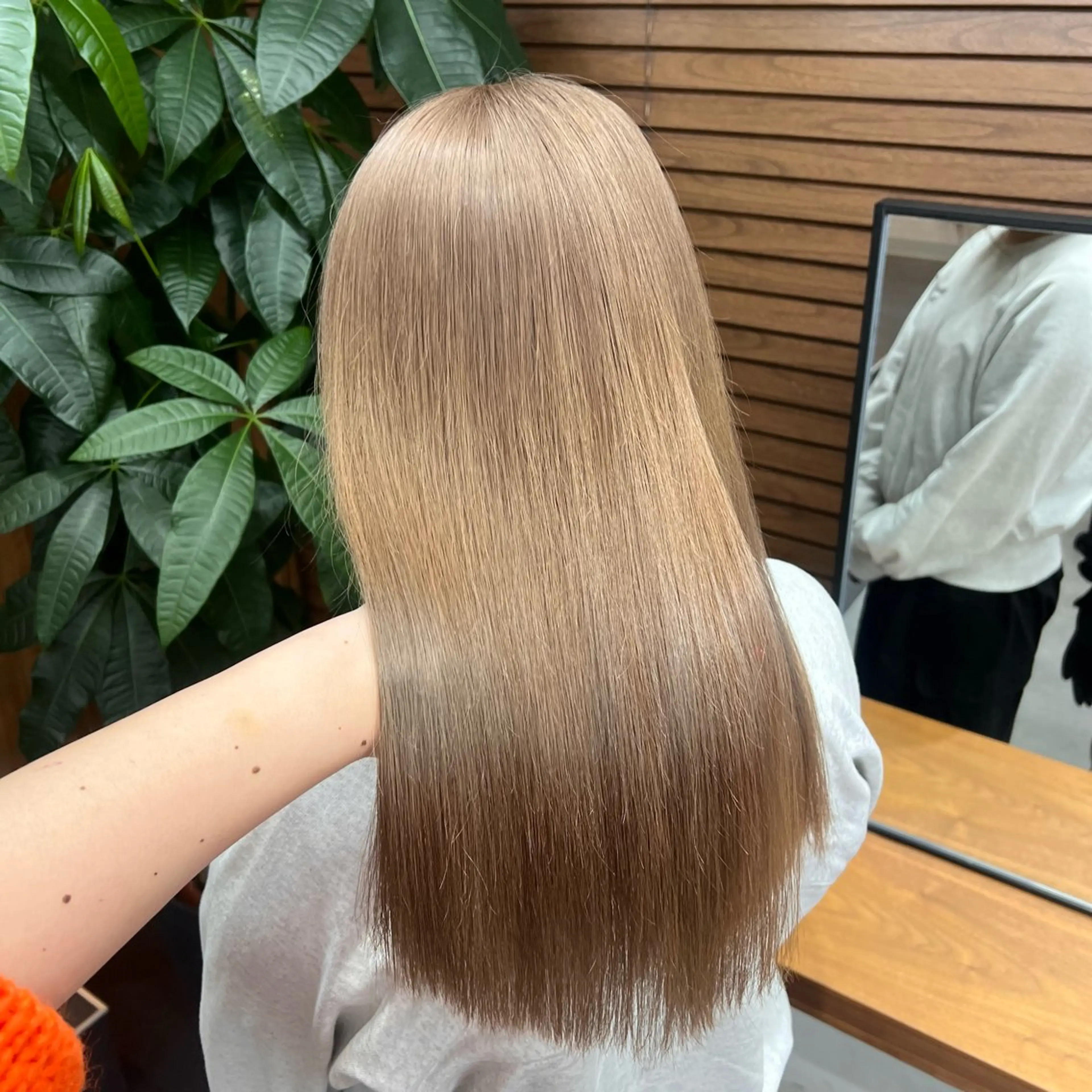 ロング カラー ベージュカラー ブリーチ 透明感カラー デザインカラー ダブルカラー カットモデル募集 八王子/kyocoのヘアスタイル