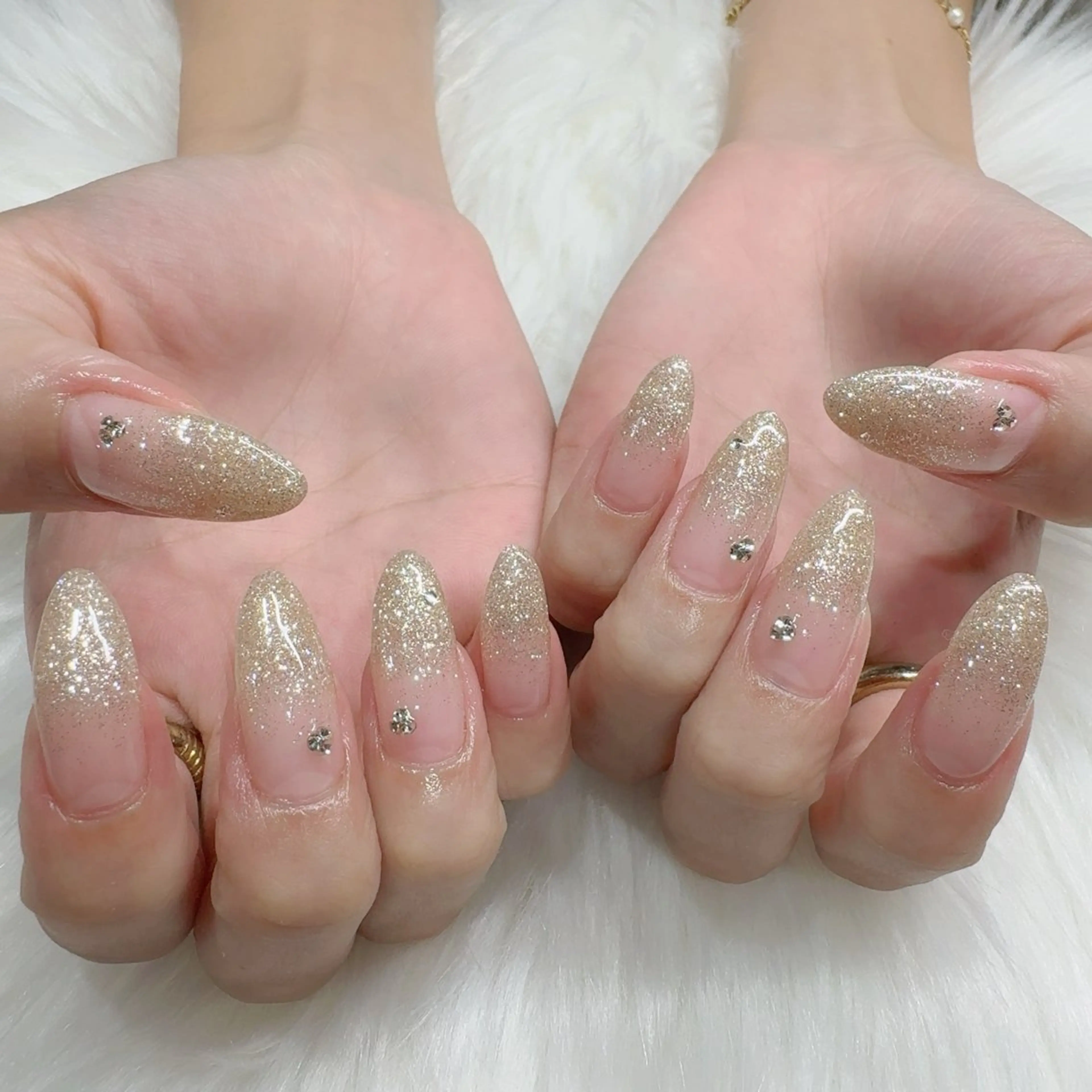 ネイル ハンドネイル 小野澤 紗智のネイルデザイン