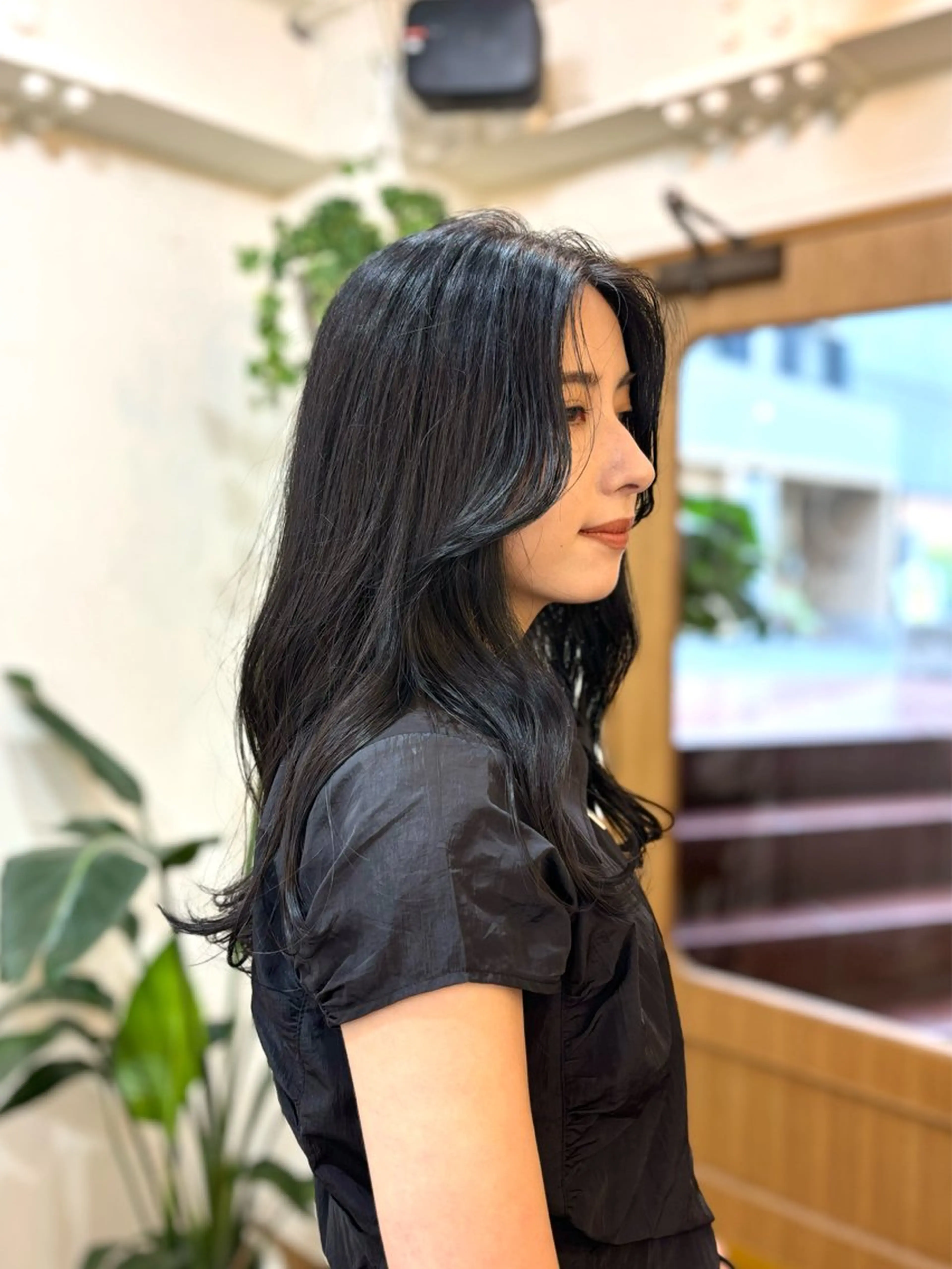 ロング カラー 黒髪 ブルーカラー ブルーブラック 小顔カット カット ヘアカラー トリートメント CIEN所属・ayano🫧 《CIEN》のヘアスタイル