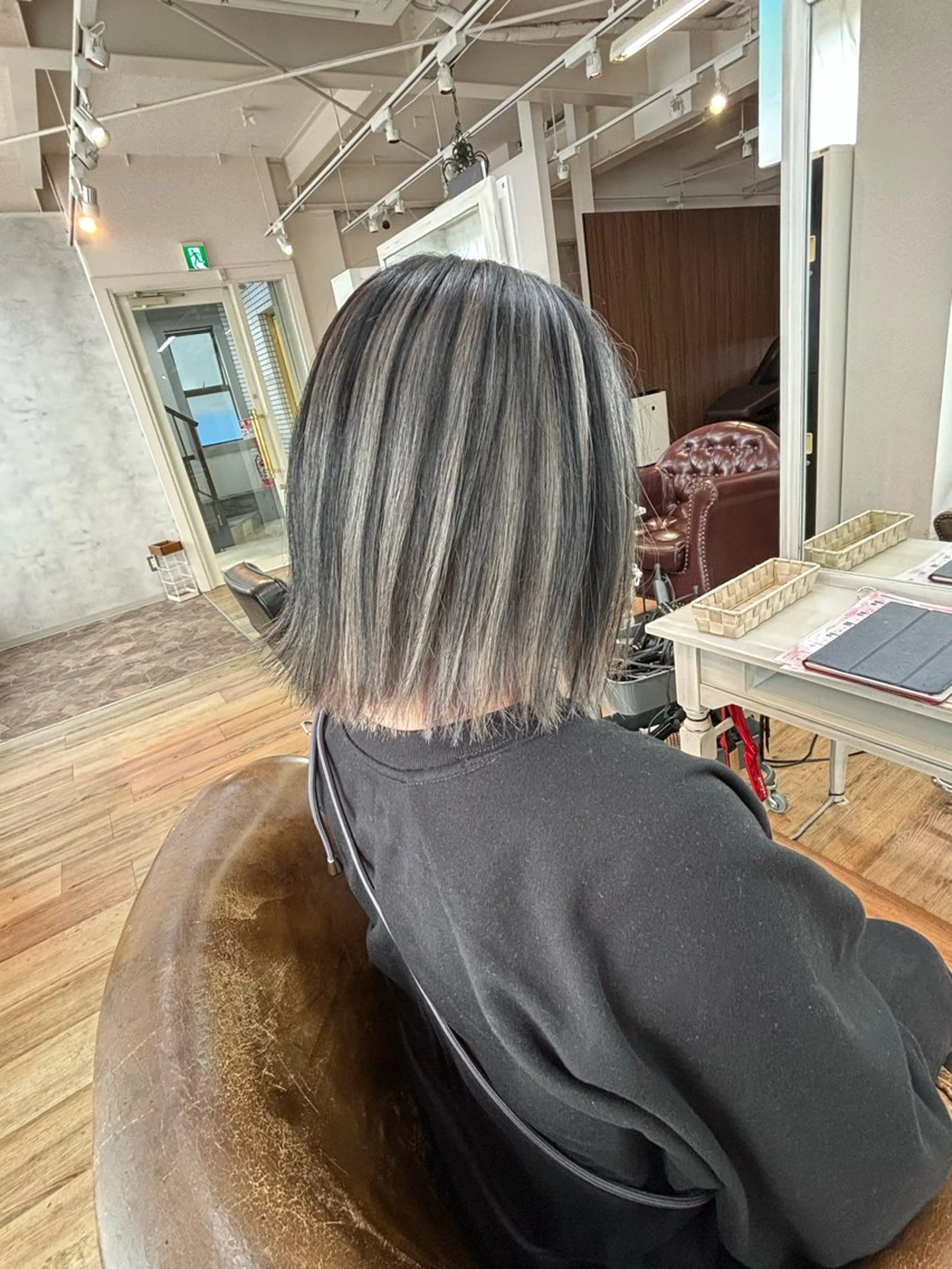 ショート ヘアカラー トリートメント ハイーンカラー/外国 人風カラー/ミノリのヘアスタイル