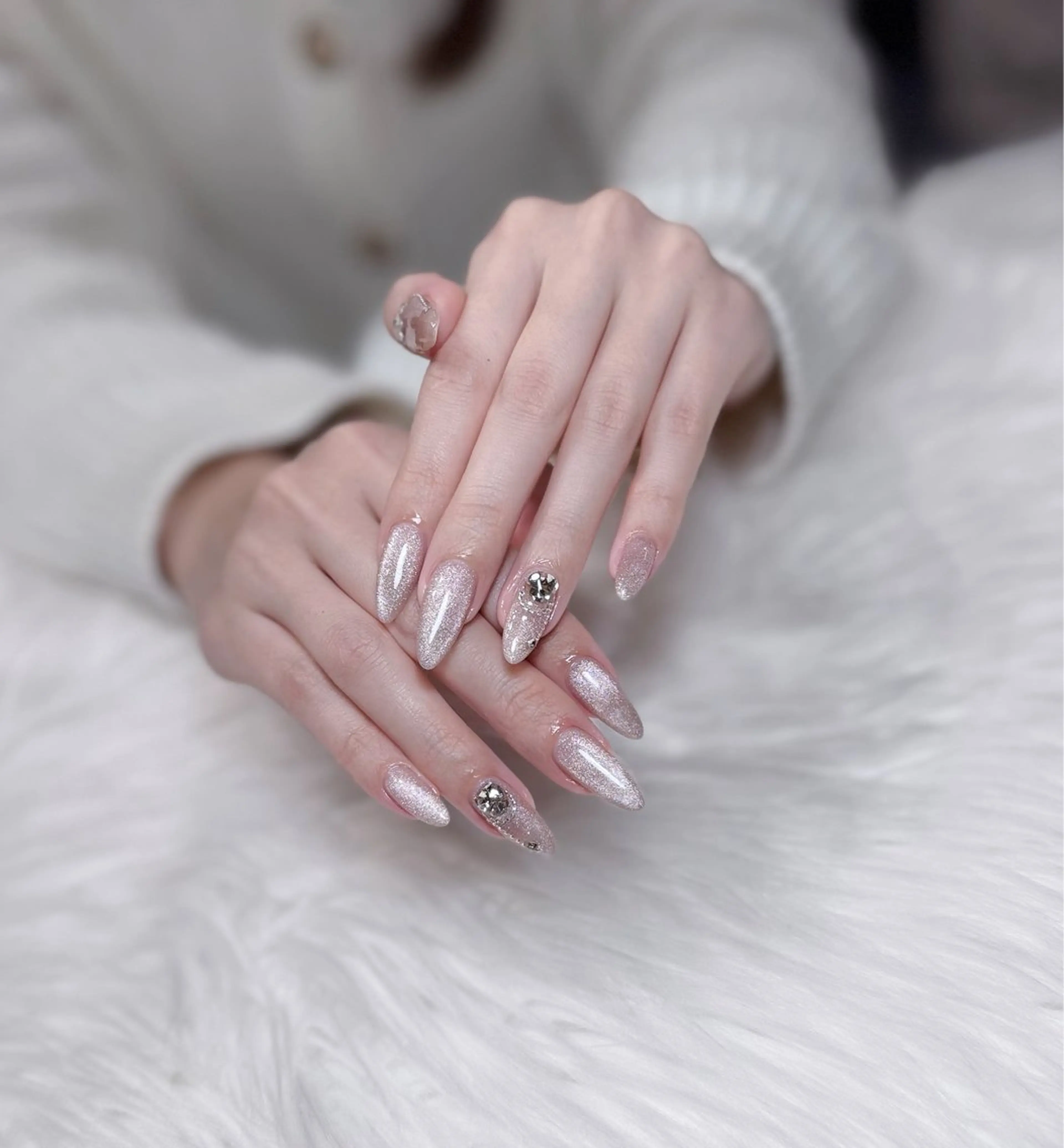 ネイル アートネイル オーロラネイル ジェルネイル 韓国ネイル ロングネイル ハンドネイル Nichi Nailsのネイルデザイン