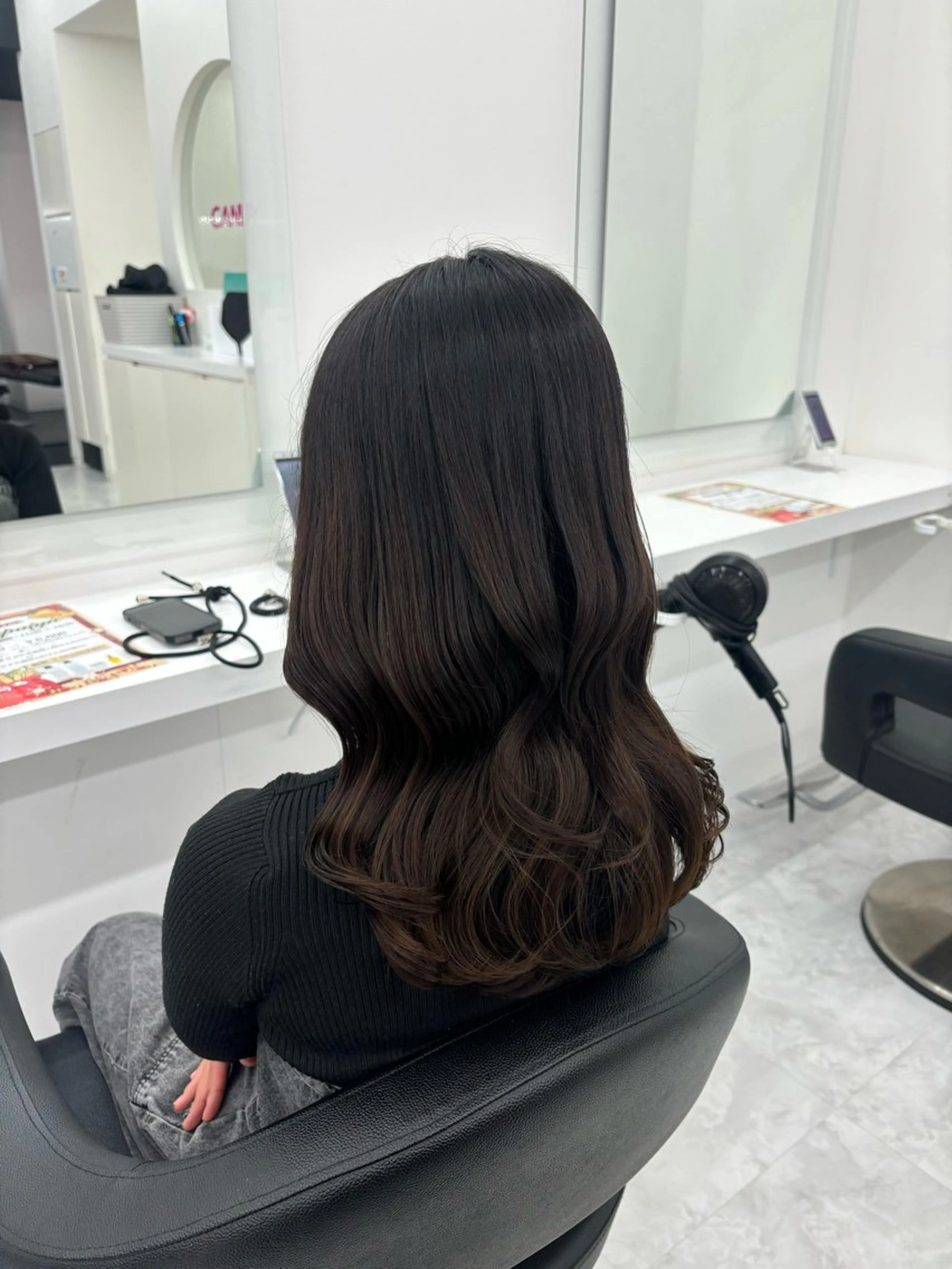 セミロング カラー ヘアカラー トリートメント 🤍レイヤー/顔周り 暖色hirari🤍のヘアスタイル