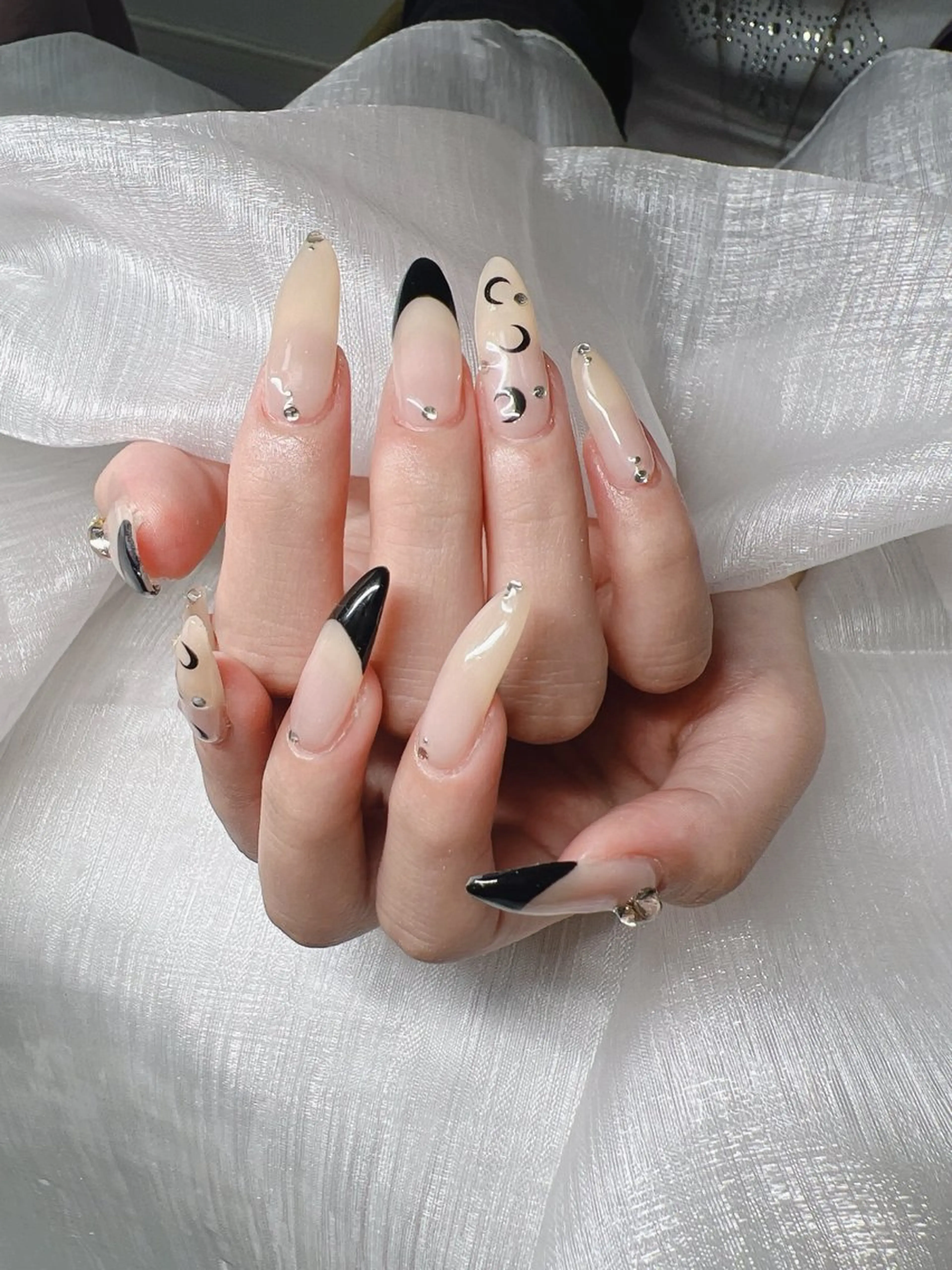 ネイル ハンドネイル Lee Nailsのネイルデザイン