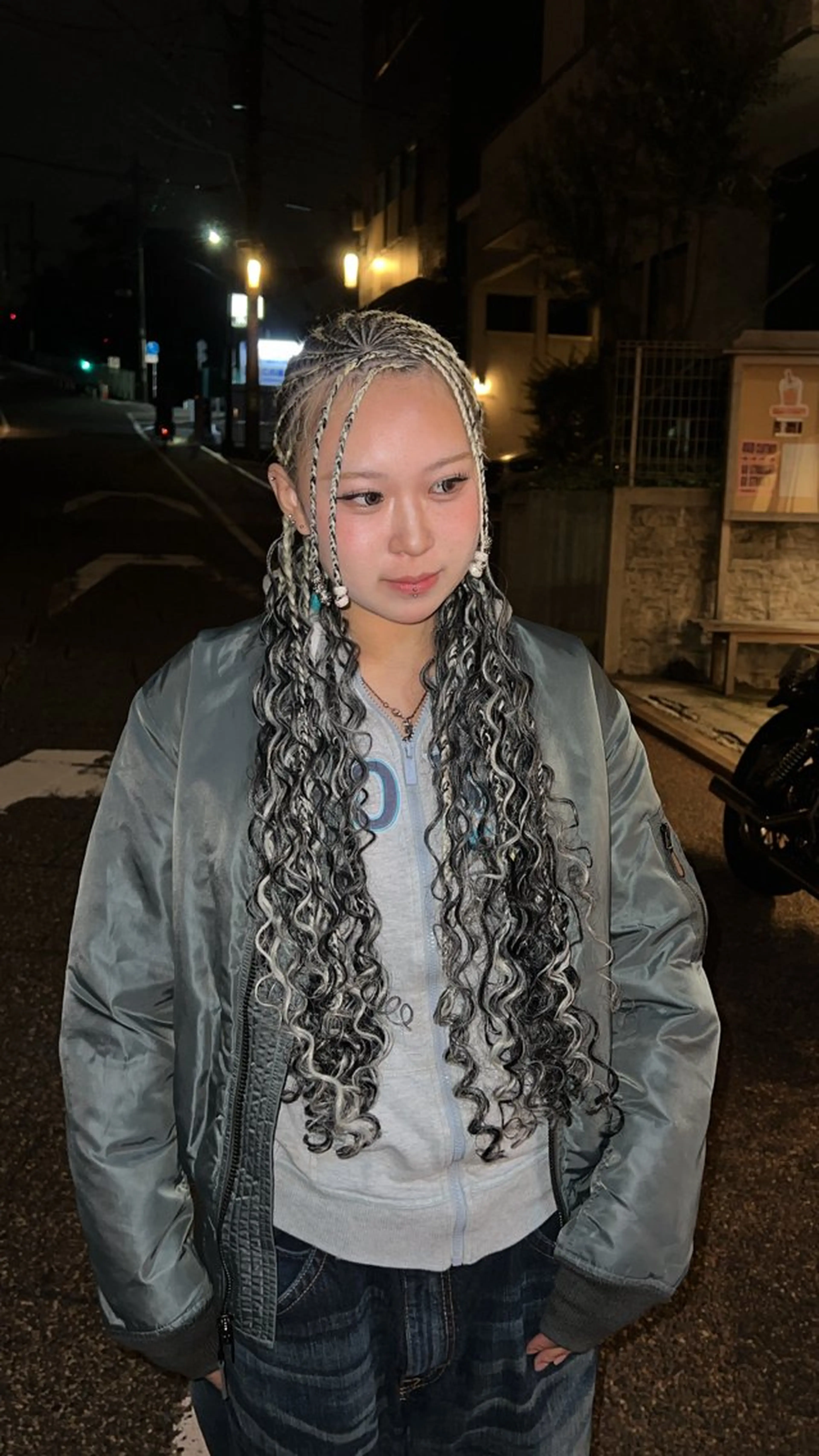 コーンロウ1本700円〜の写真