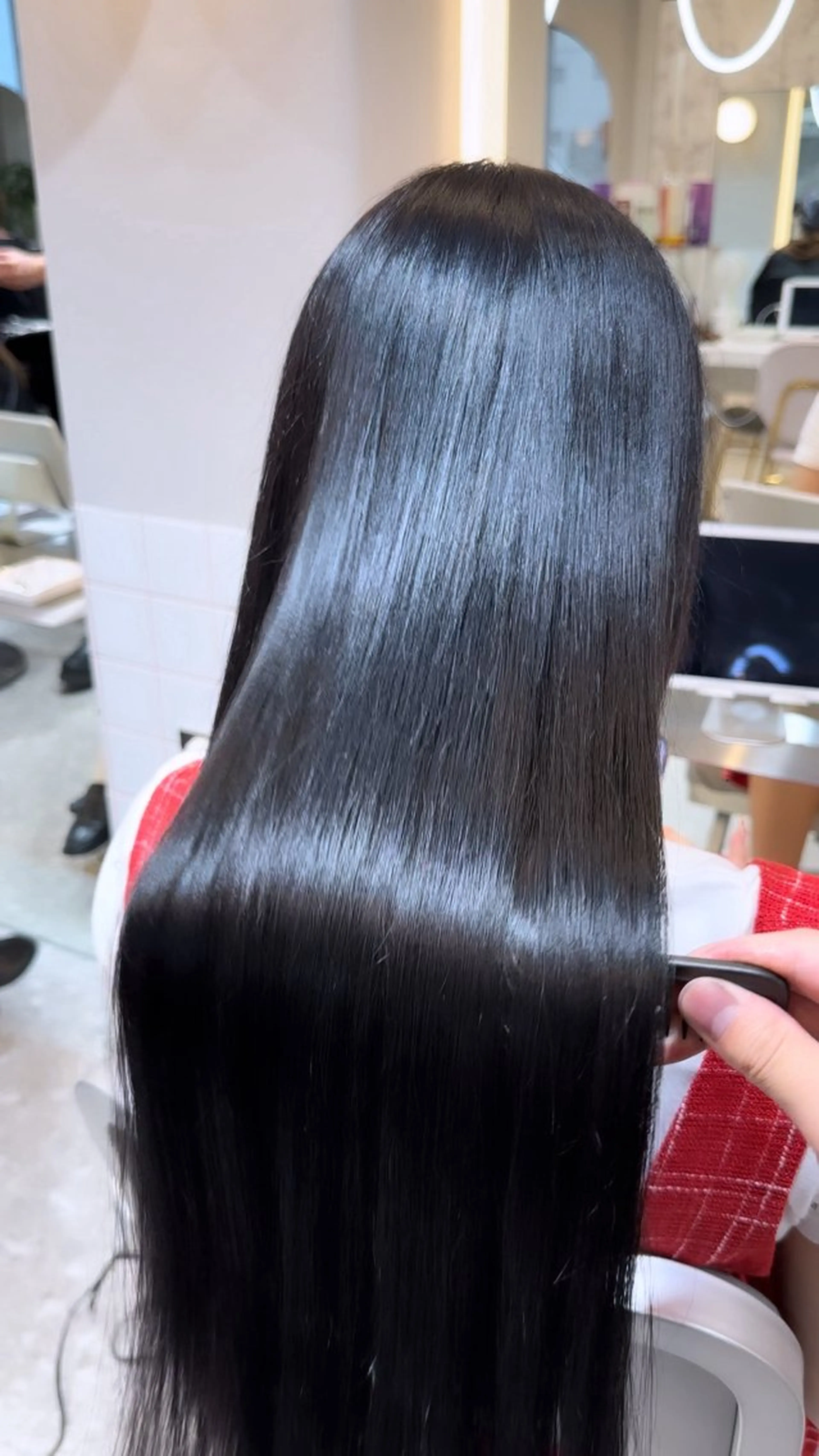 セミロング カラー 髪質改善 トリートメント カット ヘアカラー トリートメント ヘッドスパ ヘアセット 韓国レイヤー/透明感 カラー/髪質改善角所のヘアスタイル