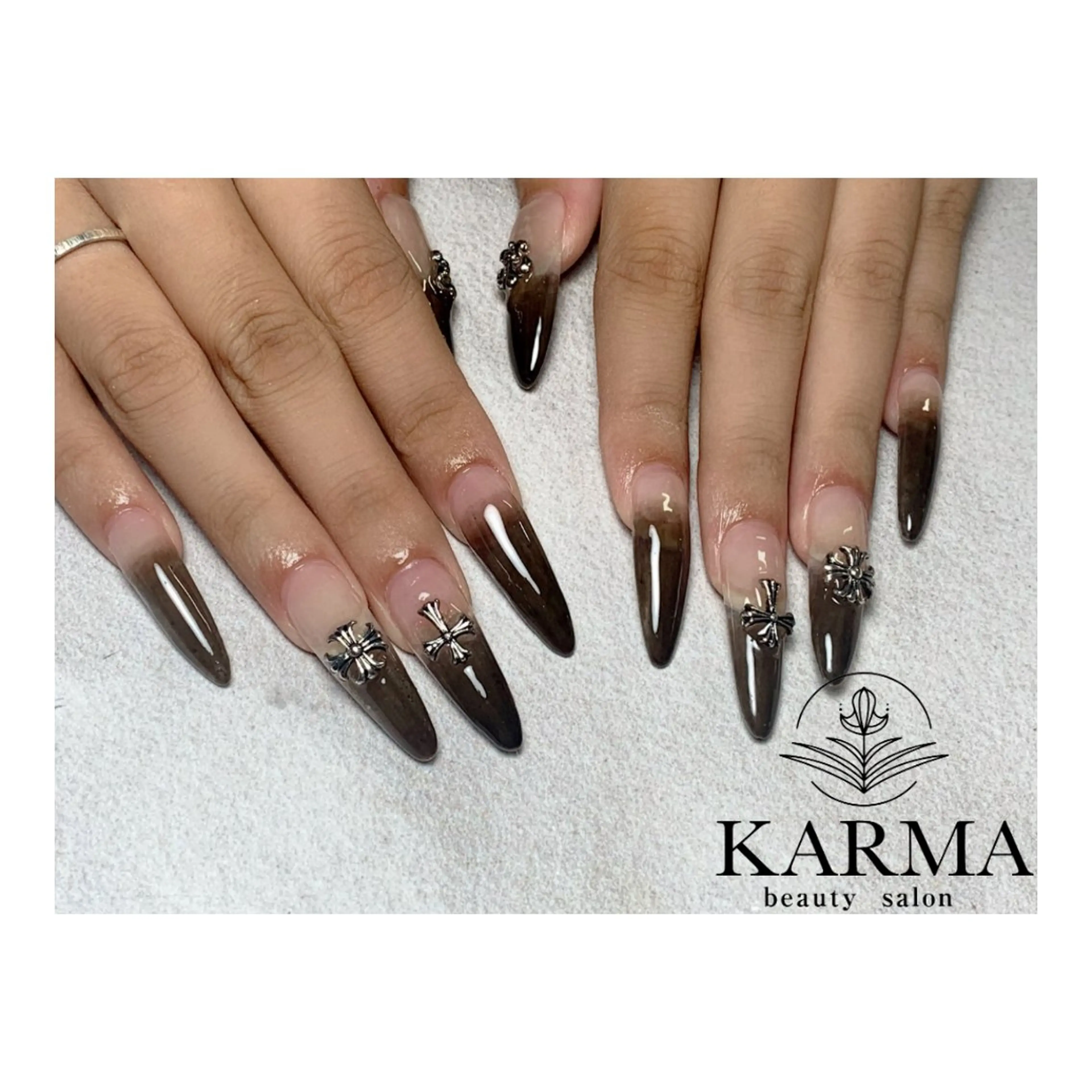 ネイル ハンドネイル KARMA salonのネイルデザイン