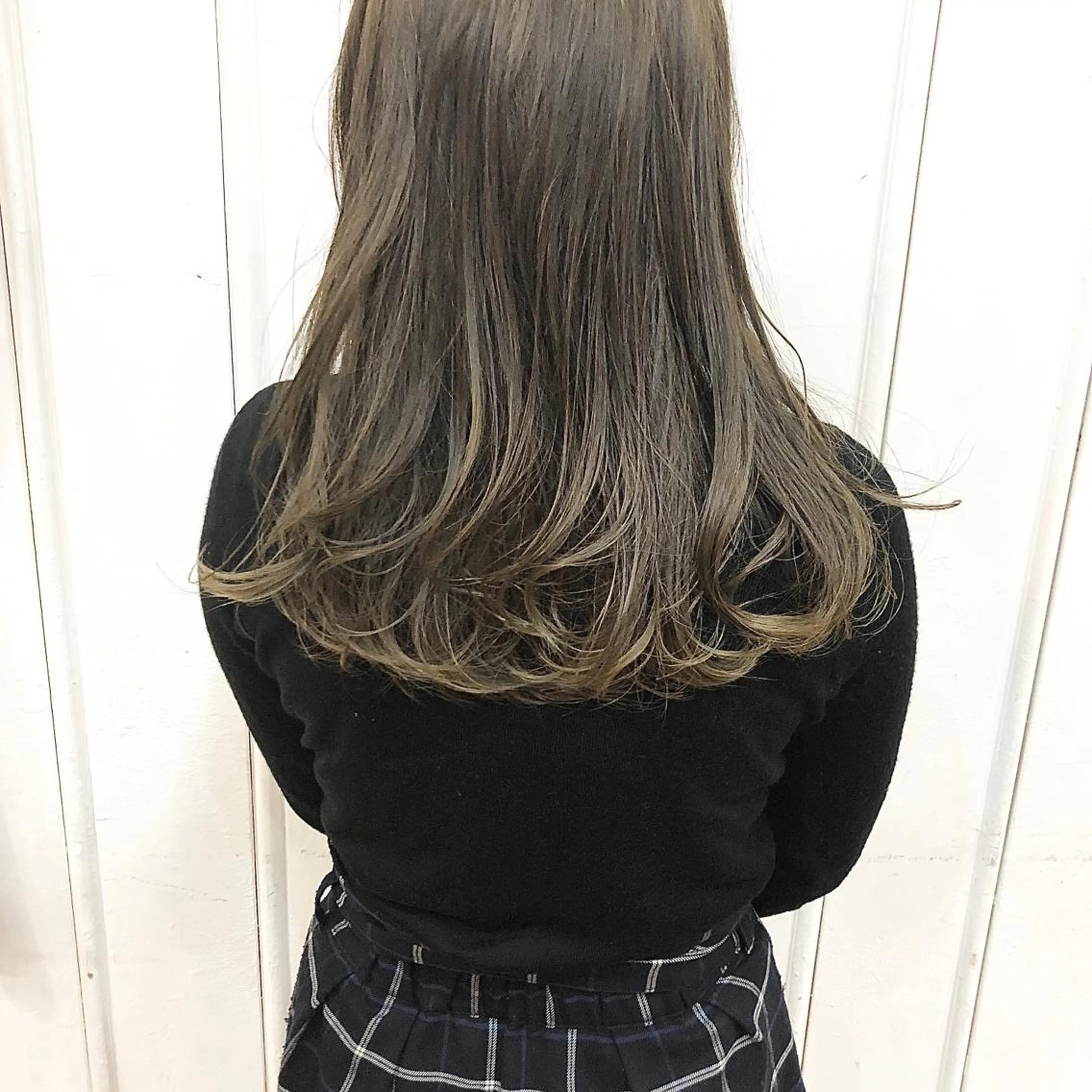 セミロング カラー パーマ ヘアアレンジ メンズ キッズ ネイル マツエク・マツパ ベージュカラー オリーブベージュ Uil所属・インナーカラー/ KANAのヘアスタイル