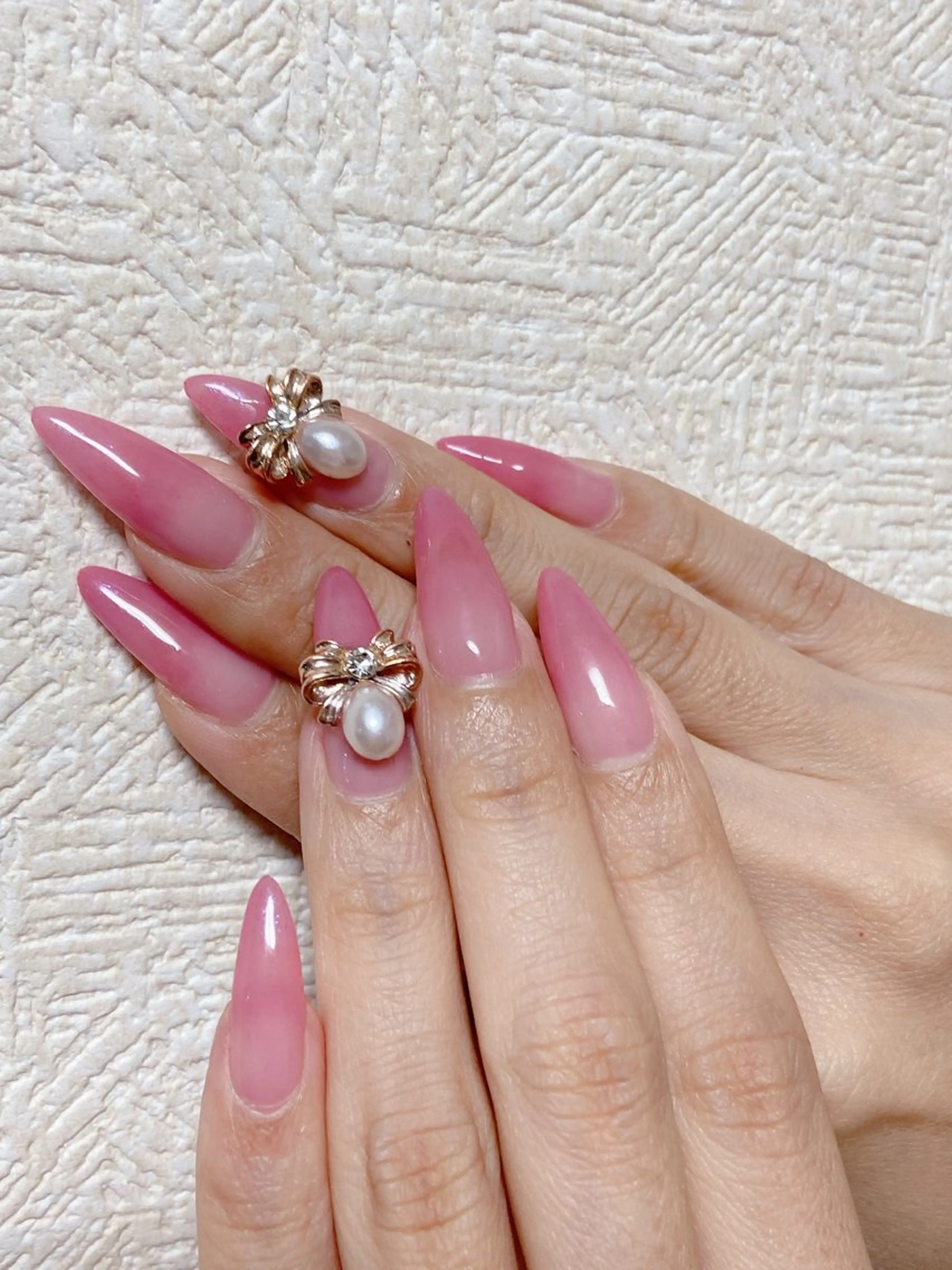 ネイル ジェルネイル ゴージャス グラデーション オフィスネイル ワンカラーネイル ハンドネイル nail salon Berry所属・前田 りかのネイルデザイン