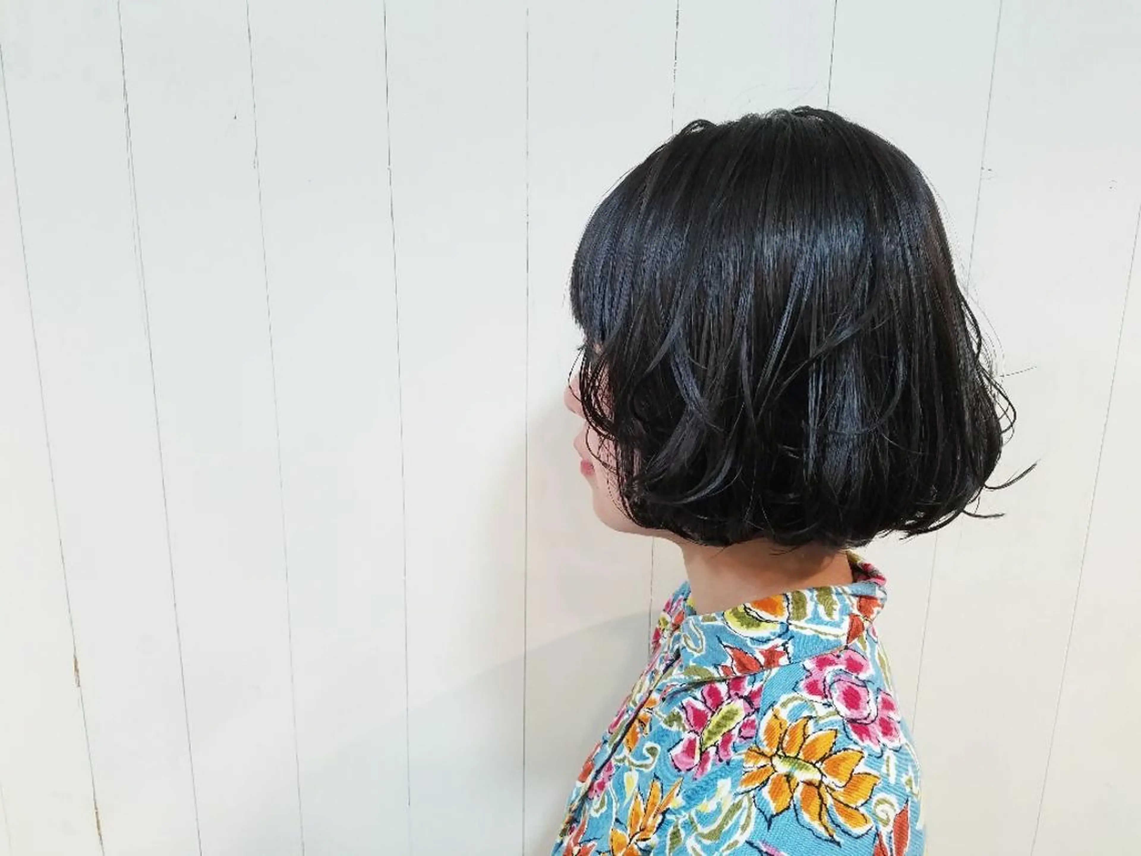 ショート カラー ショートボブ ブルーカラー ブルージュ ボブ ショートヘア ウルフ、ボブ美容師 今井のヘアスタイル