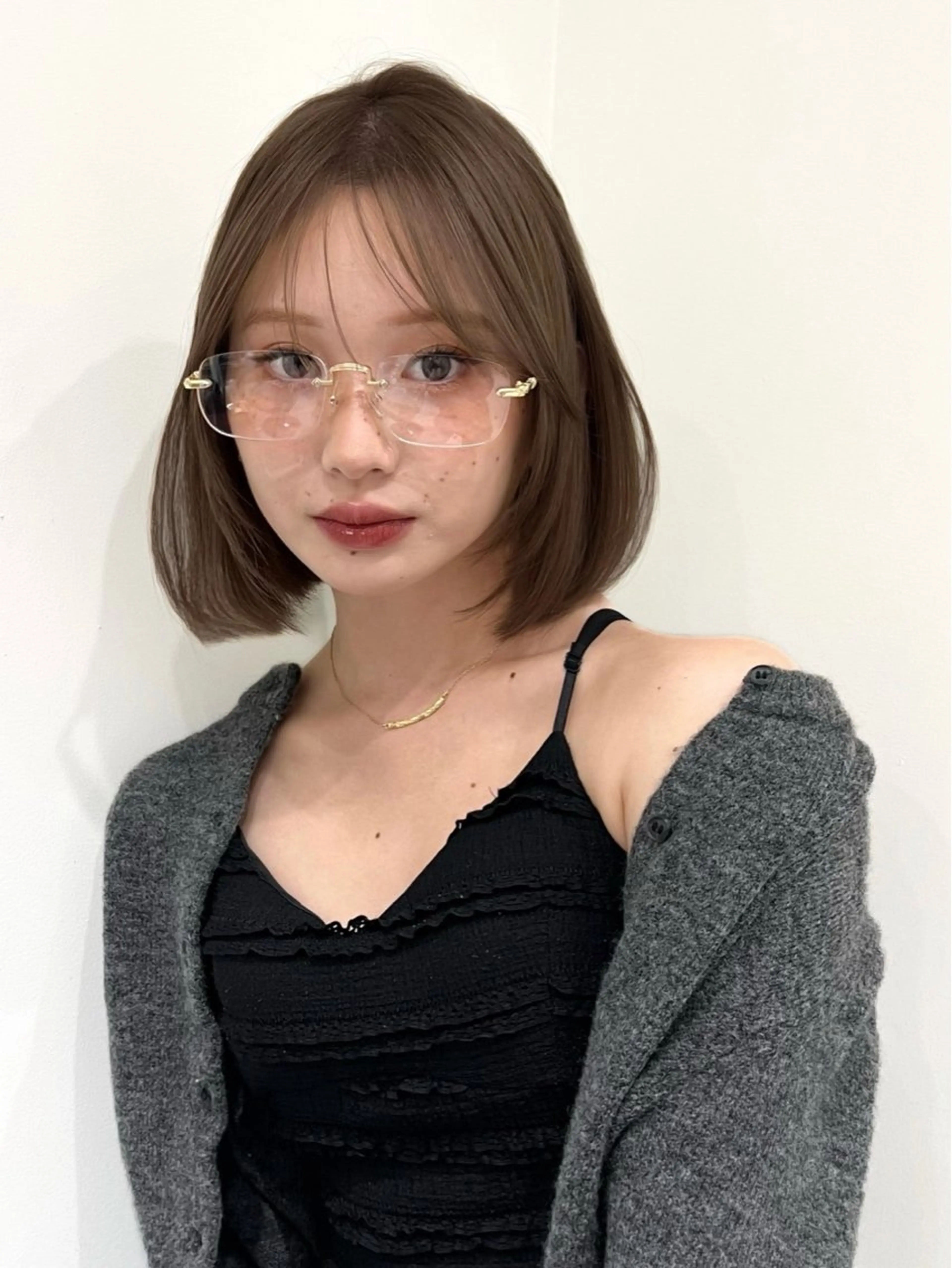 ショート カラー ベージュカラー ブリーチ 透明感カラー ブリーチなしカラー ボブ 透明感ベージュ/ボブ /表参道 yunaのヘアスタイル