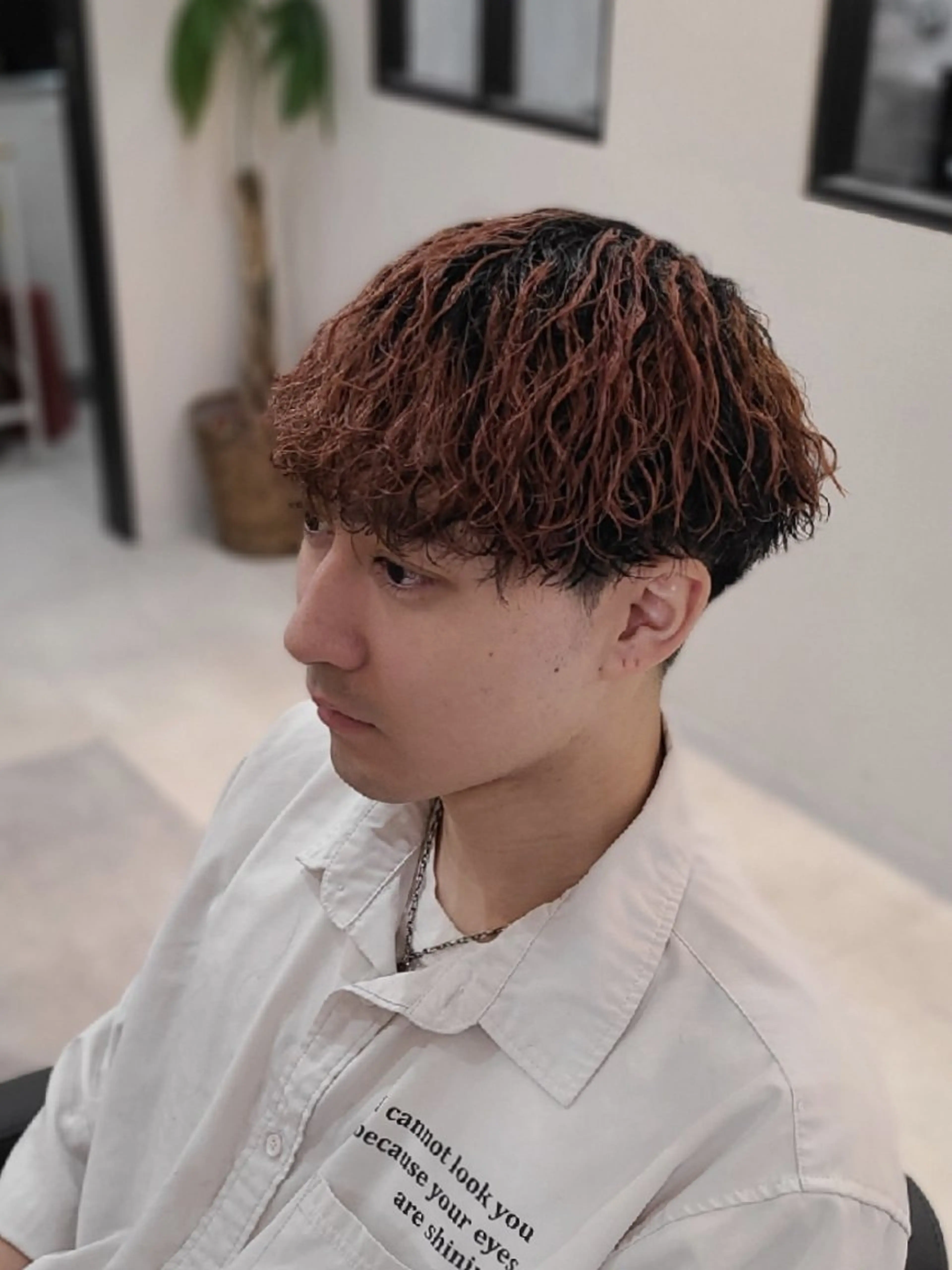 メンズ ミディアム パーマ ミディアムパーマ メンズブリーチ メンズパーマ カット パーマ ヘアセット Lapis 名古屋駅前店所属・LEN名古屋/パーマ 海外ヘア/メンズ特化のヘアスタイル