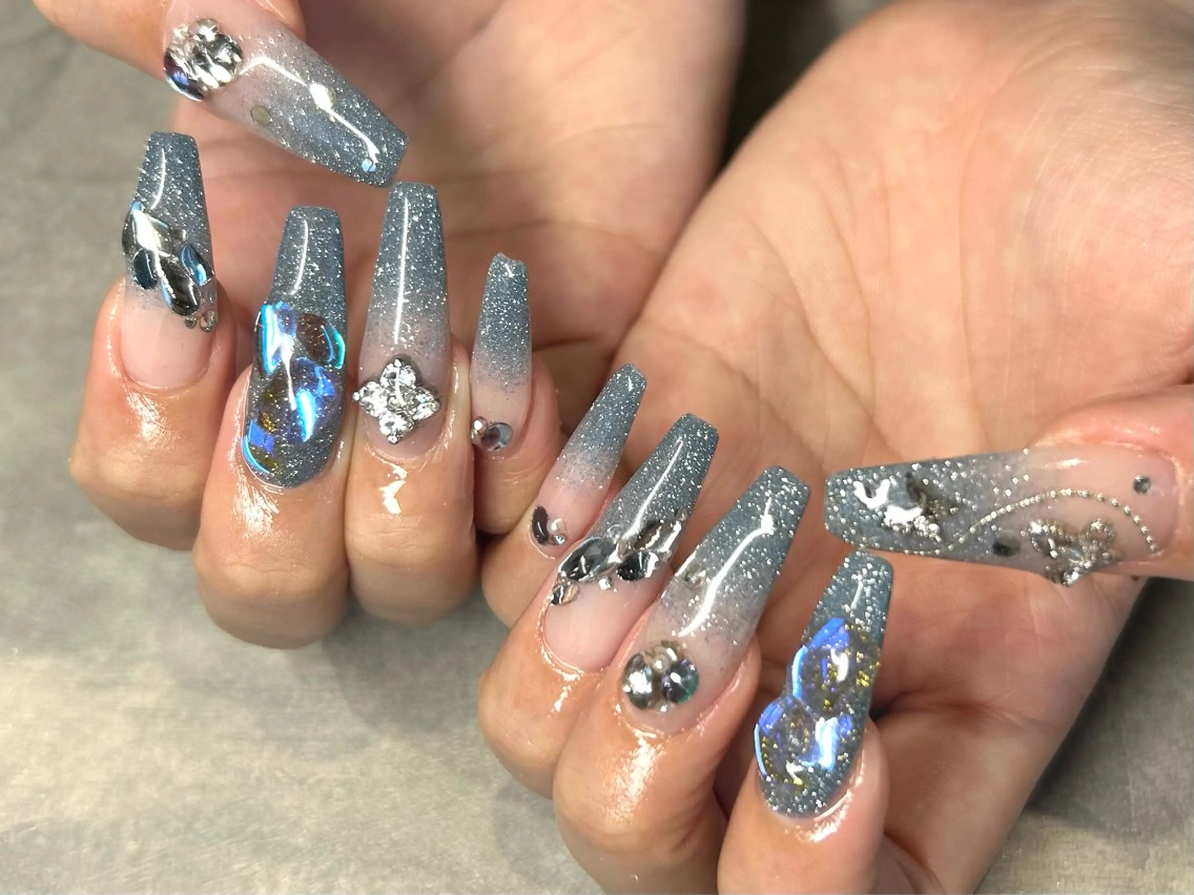 ロング ハンドネイル joieange Honokaのネイルデザイン