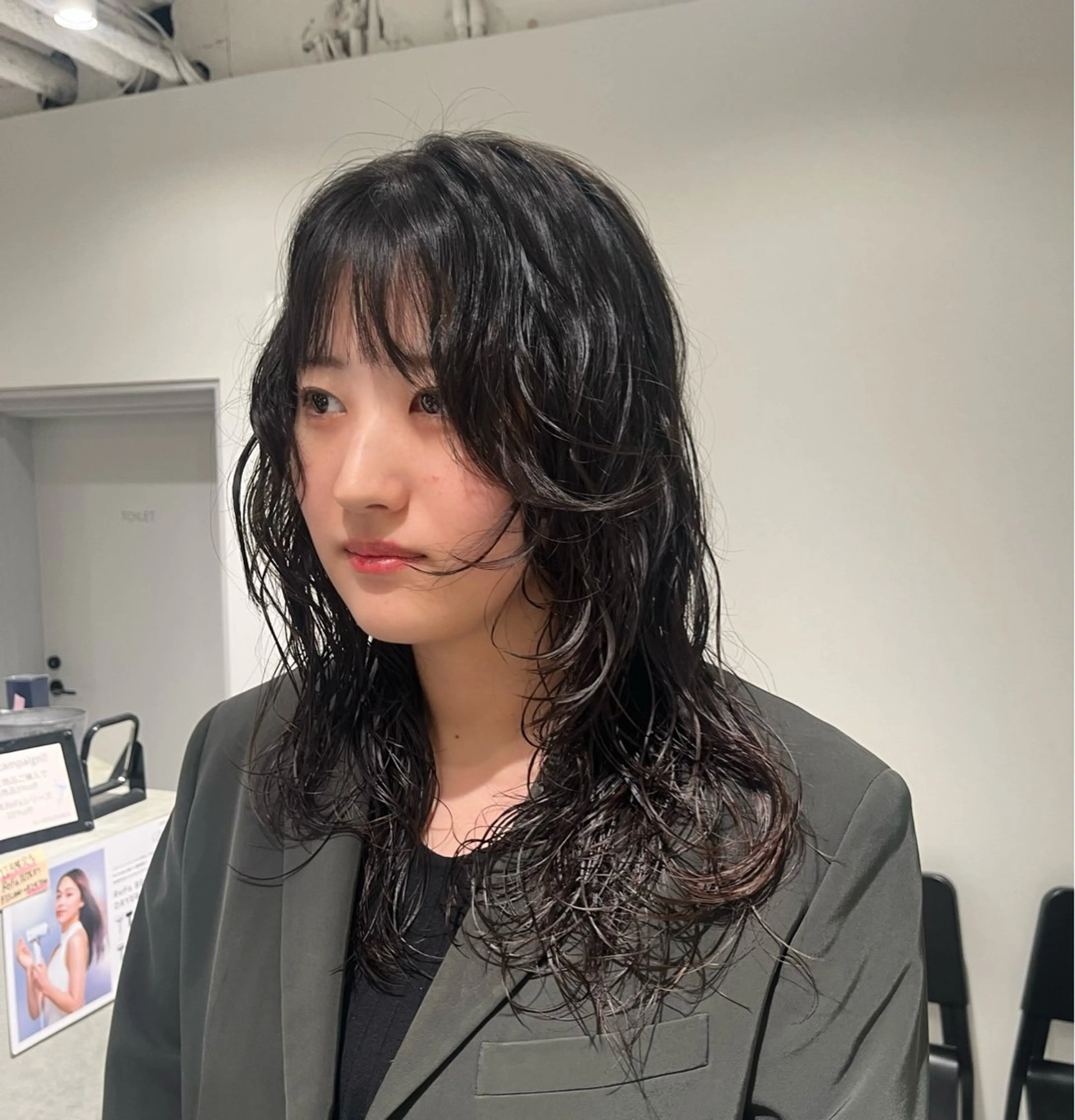 セミロング パーマ セミロングパーマ レイヤーカット カットモデル募集 村上海成のヘアスタイル