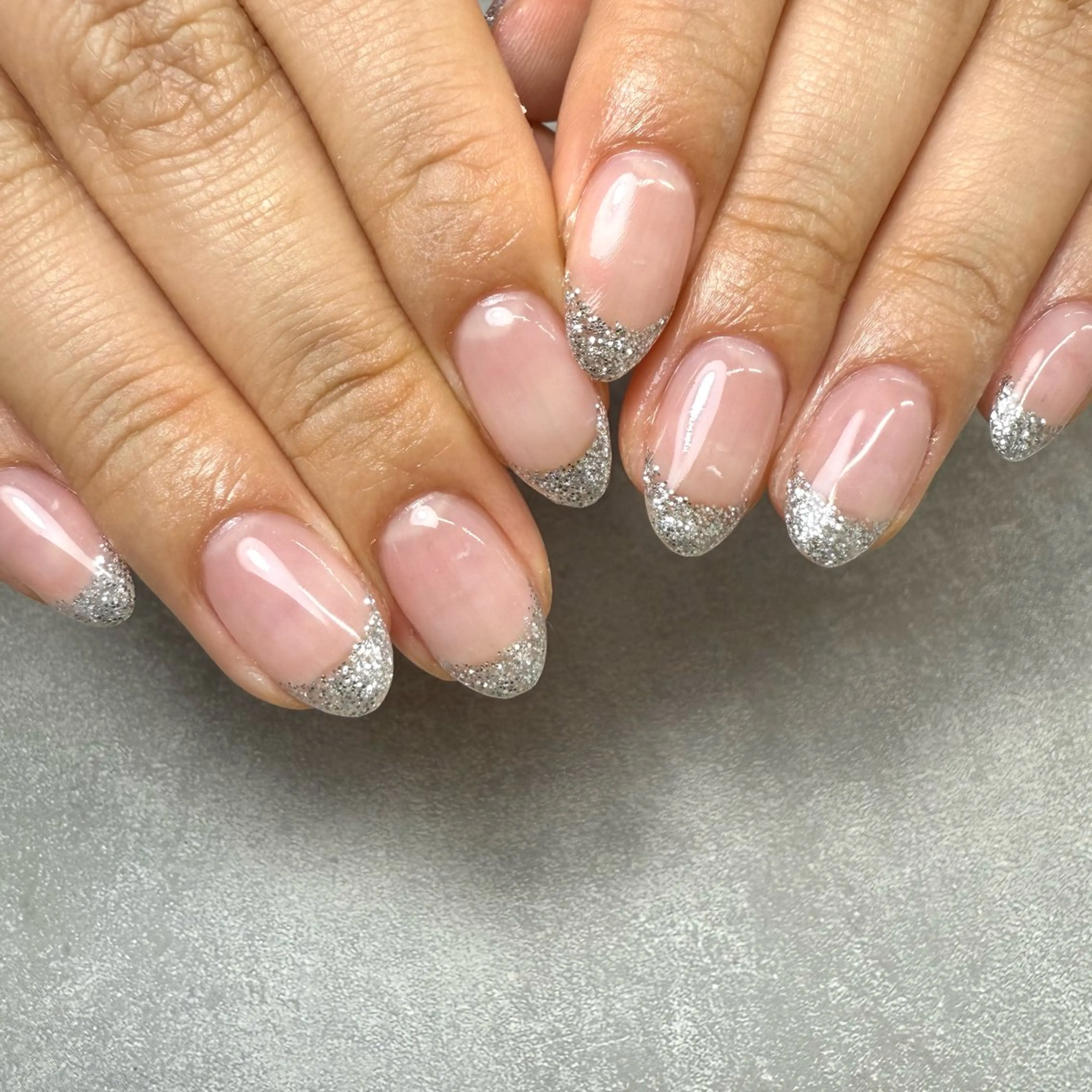 ネイル フレンチネイル ラメ(グリッター) ハンドネイル nail salon &e kanaのネイルデザイン