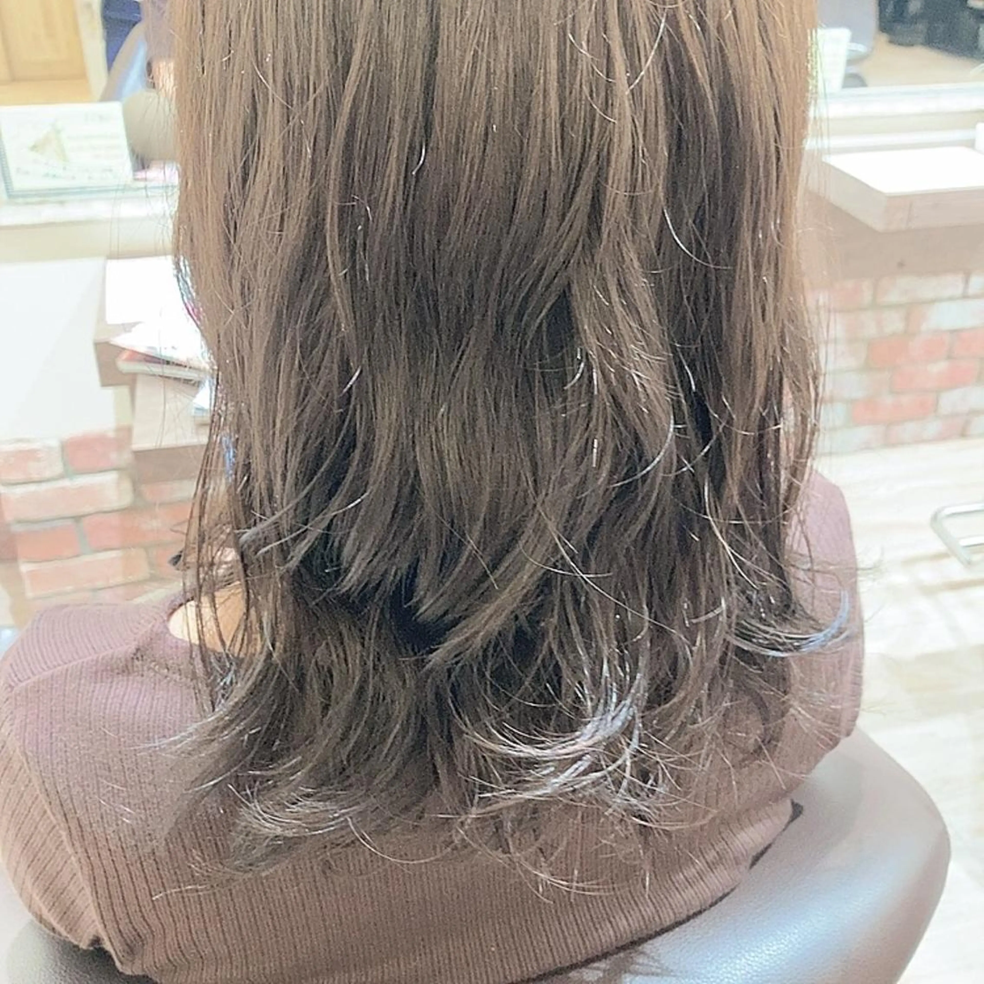 セミロング パーマ セミロングパーマ 佐藤 睦月のヘアスタイル
