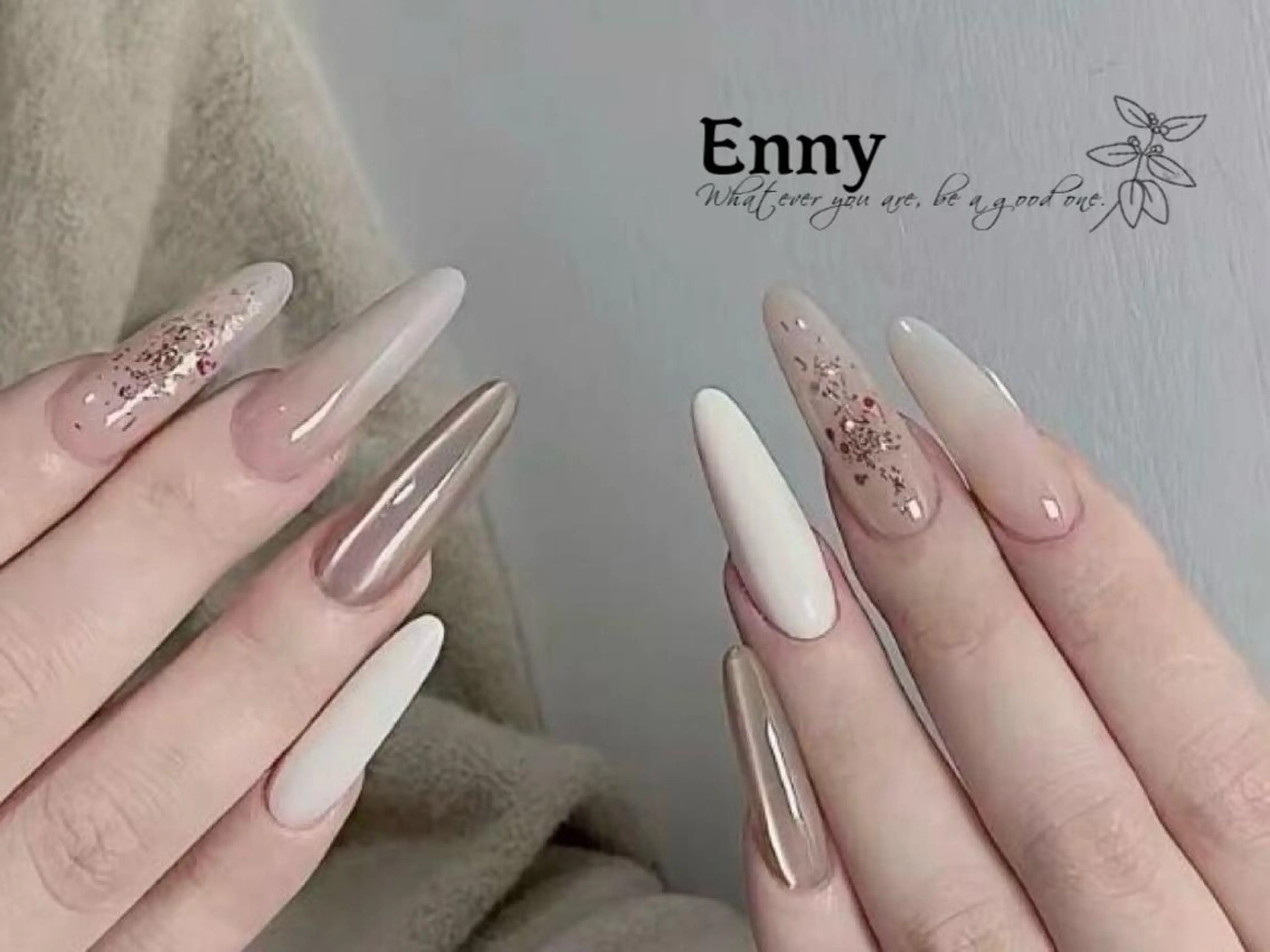 ネイル チークネイル 長さ出し フラッシュネイル フットネイル フレンチネイル Nailsalon Ennyのネイルデザイン