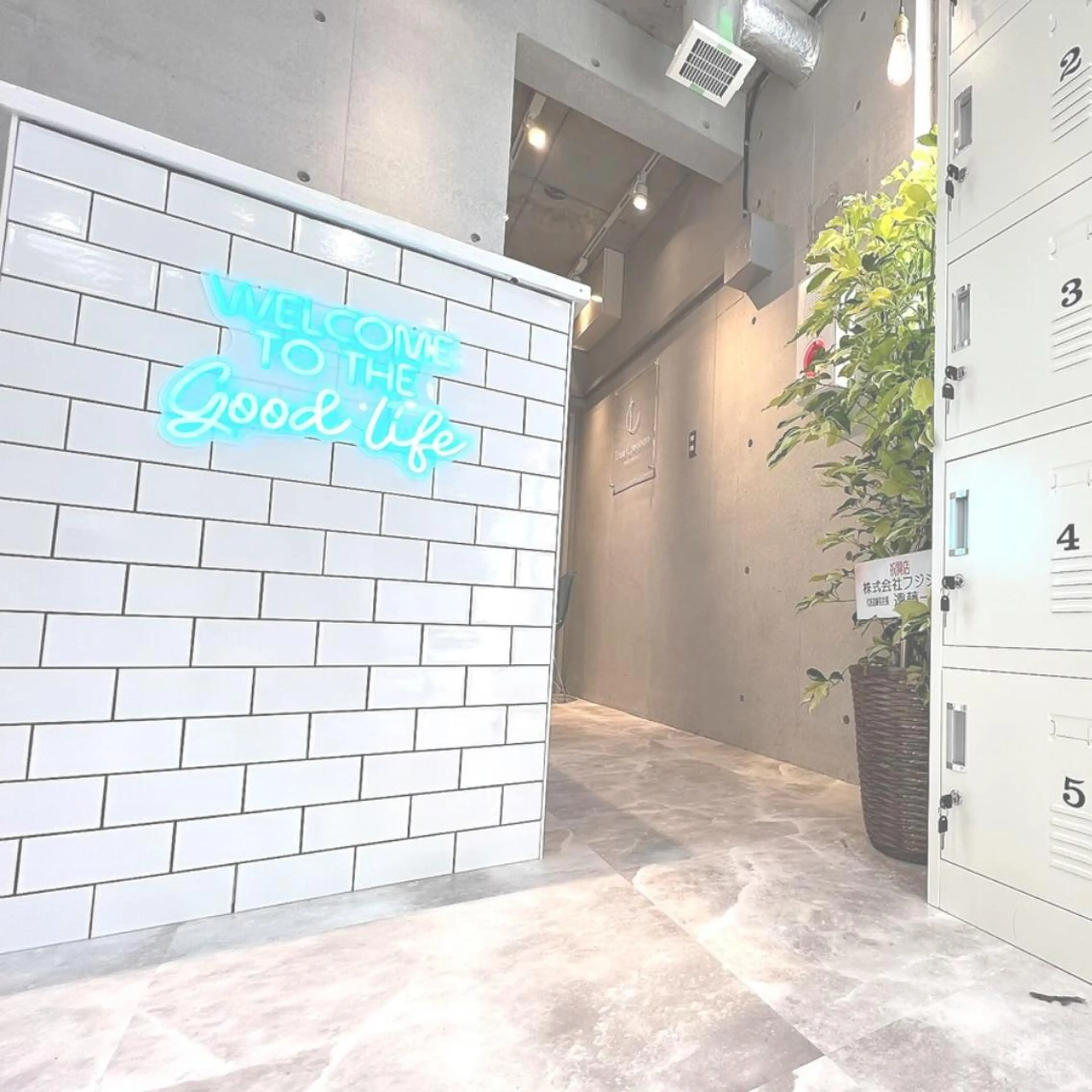 セミロング ヘアカラー 🦄コグレケンタピ ンクカラー🎨パーマのヘアスタイル