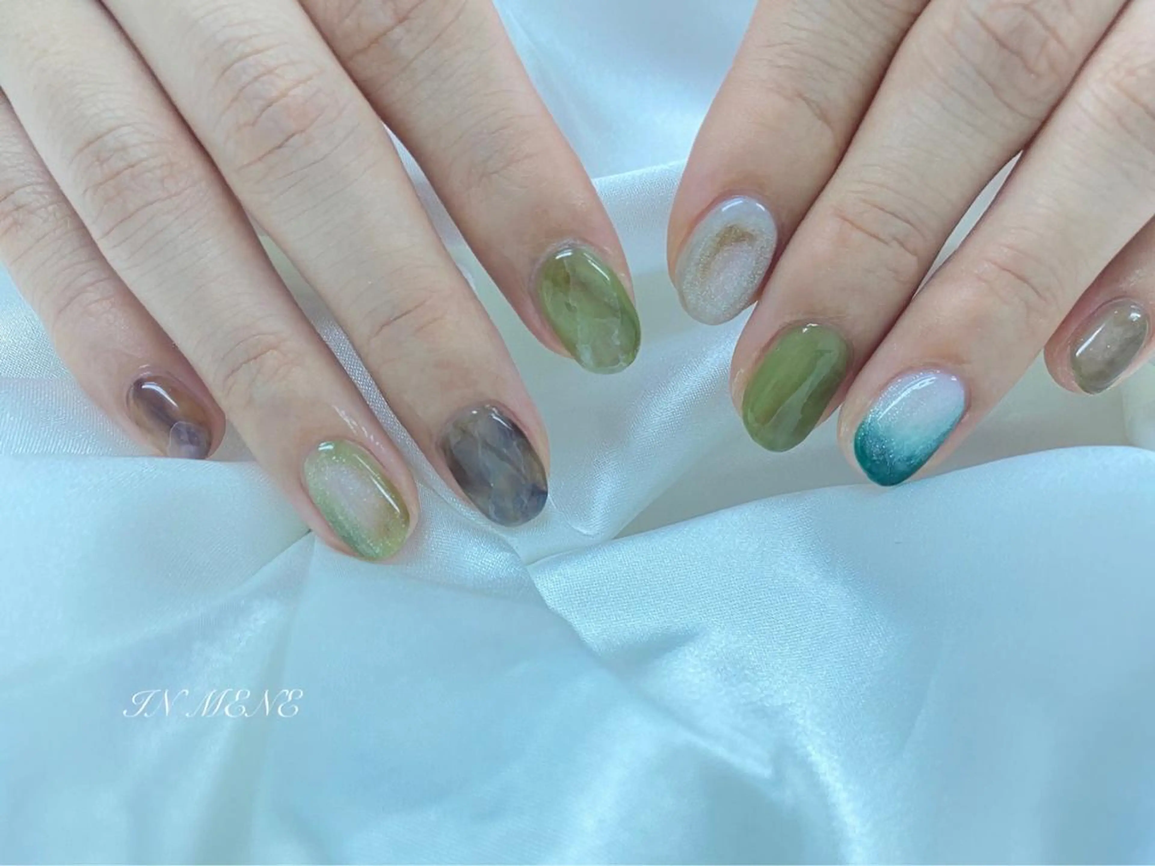 ネイル ニュアンスネイル ハンドネイル IN MENE所属・IN MENEのネイルデザイン