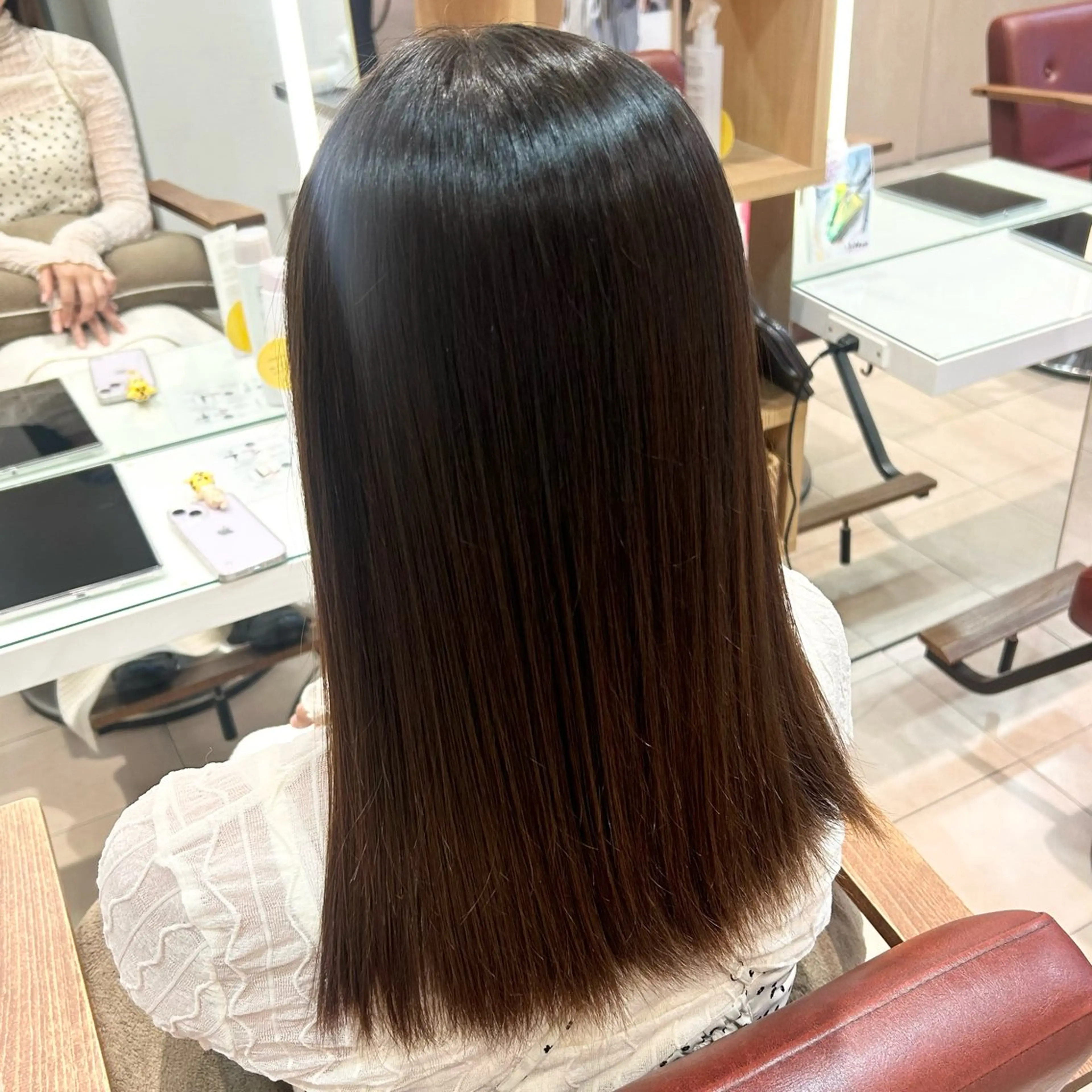 ロング パーマ 縮毛矯正 🫧透明感明るめカラ ー🫧大西あずきのヘアスタイル
