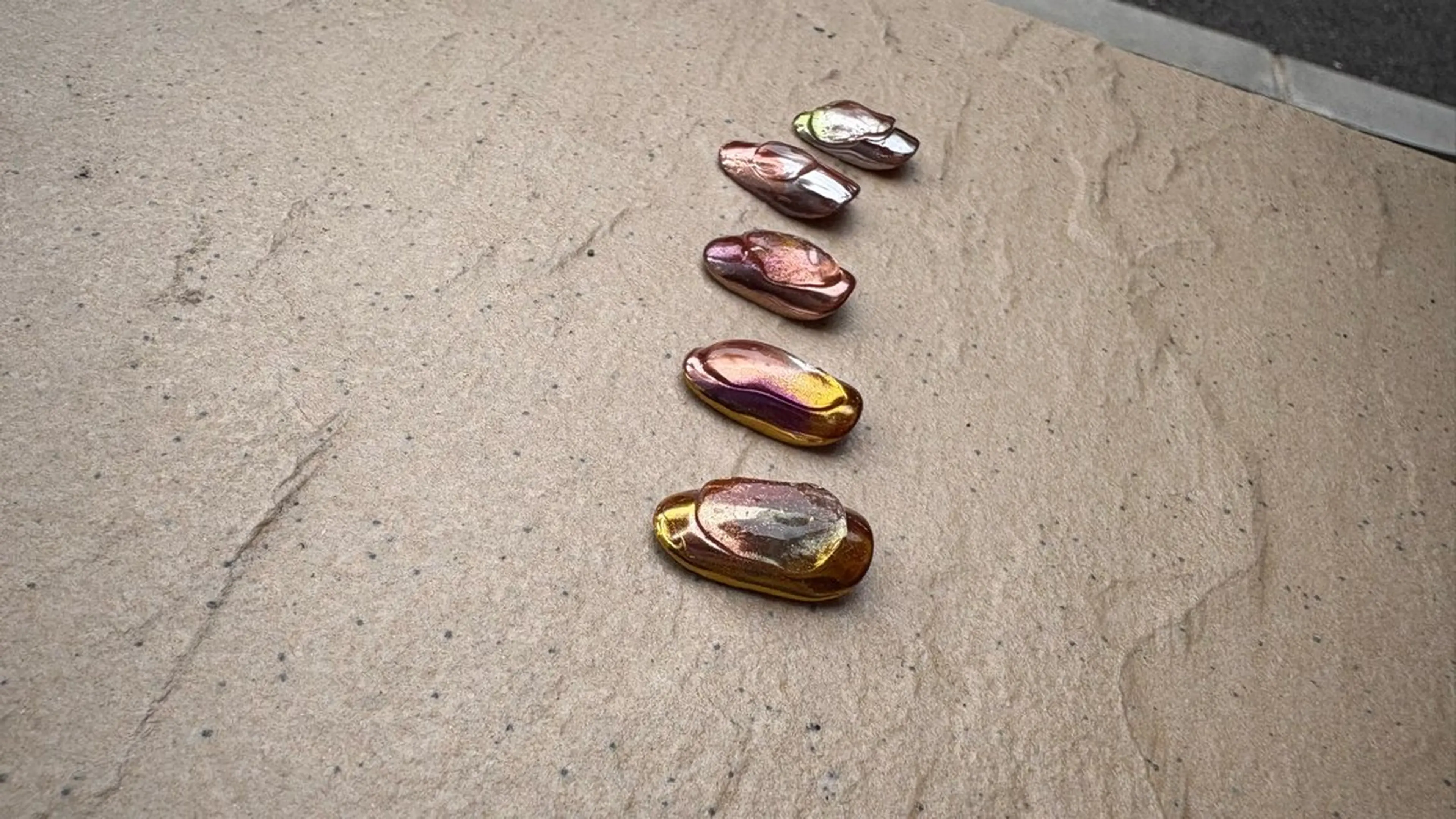 ネイル ニコネイルサロンワークスクール所属・ニコネイルスクール 5NISHIのネイルデザイン