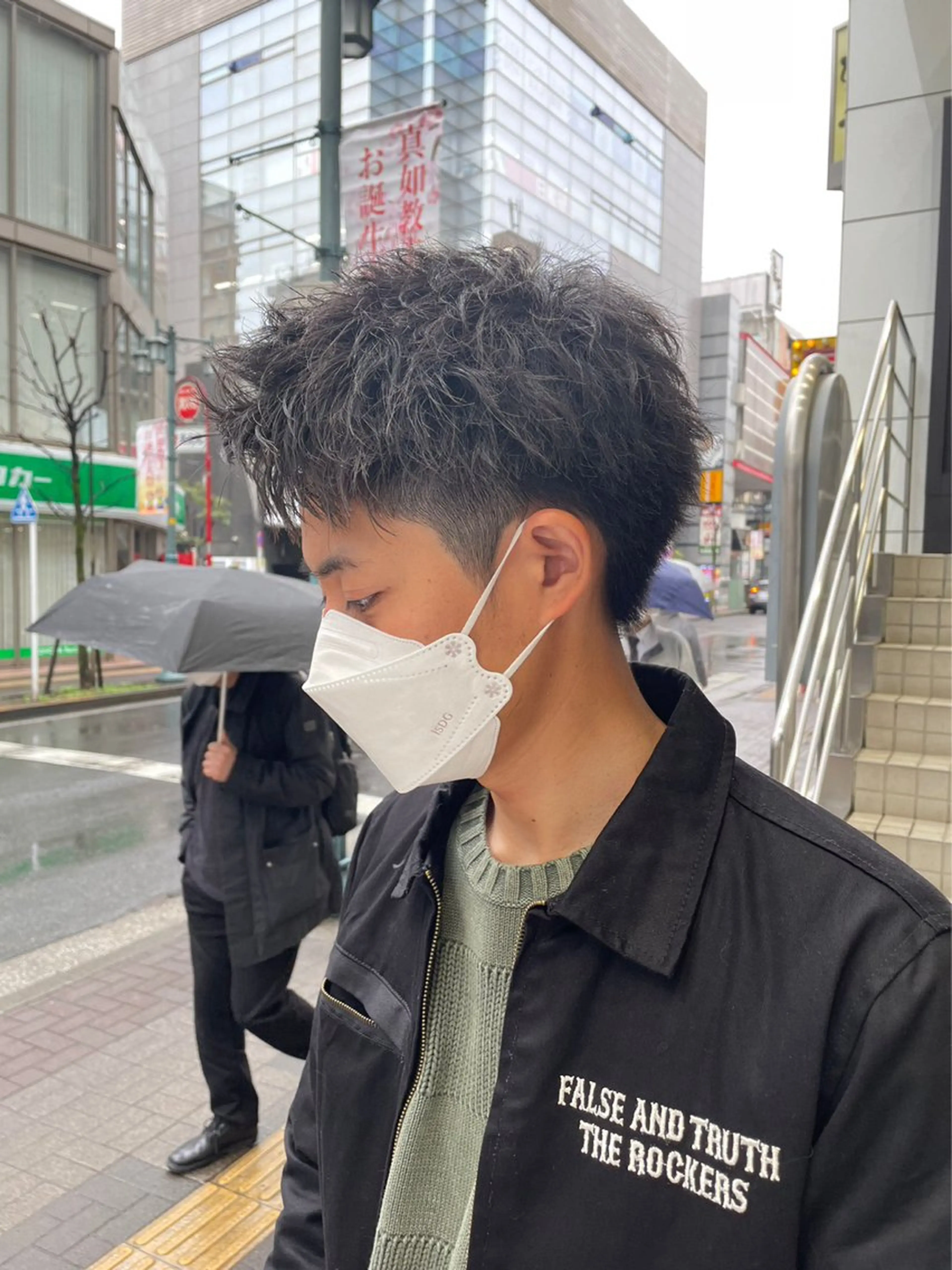 ショート メンズ センターパート ダウンパーマ カルマパーマ マッシュ メンズパーマ メンズ/派手 color☆NOKAのヘアスタイル