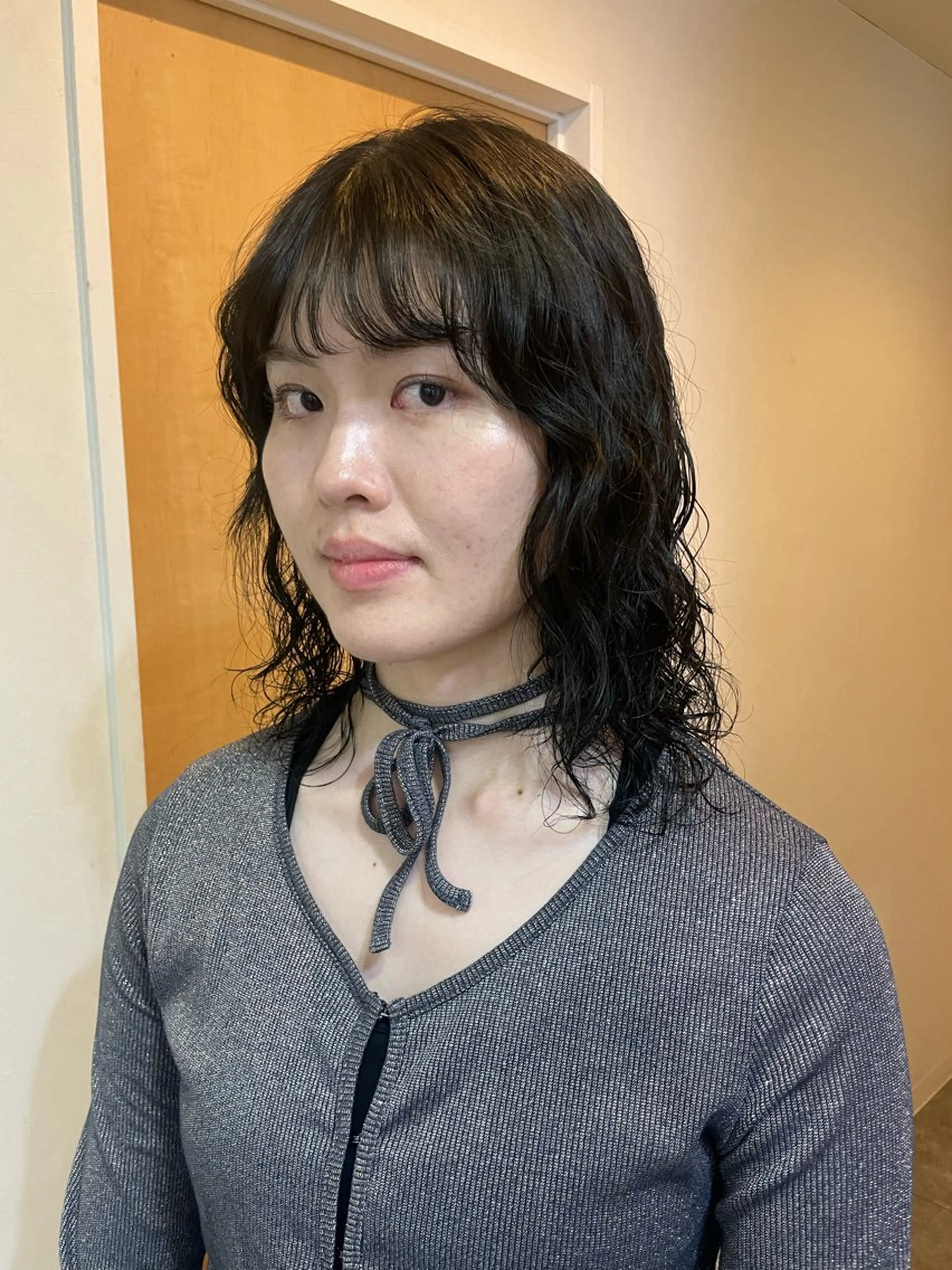 セミロング カラー アッシュ 透明感カラー ヘアカラー 水野谷愛/ハイトーン カラー/カラーモデルのヘアスタイル