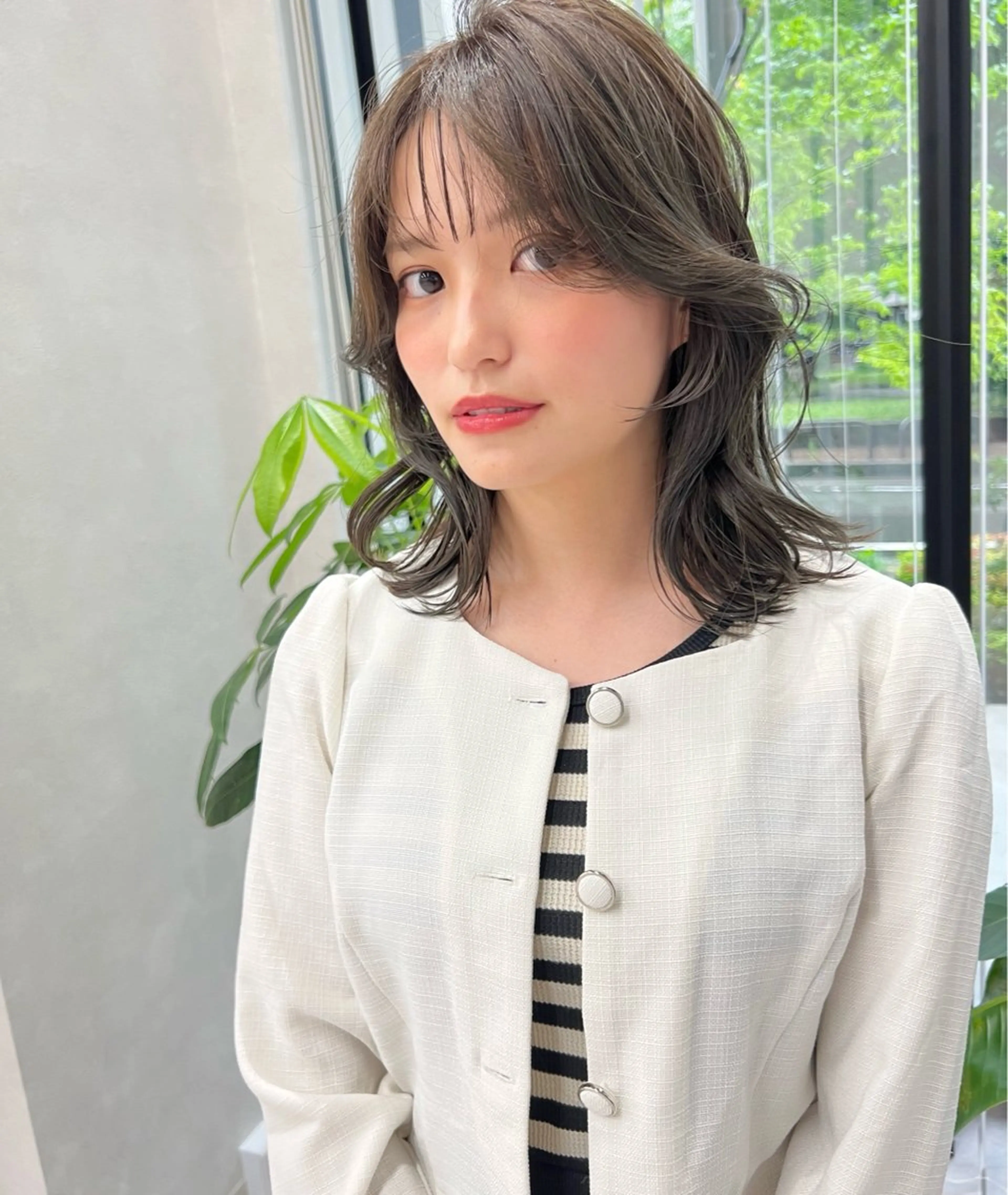 ミディアム ボブ 髪質改善 韓国風ヘア レイヤーカット 縮毛矯正 ヘアカラー トリートメント suii..hair designのヘアスタイル