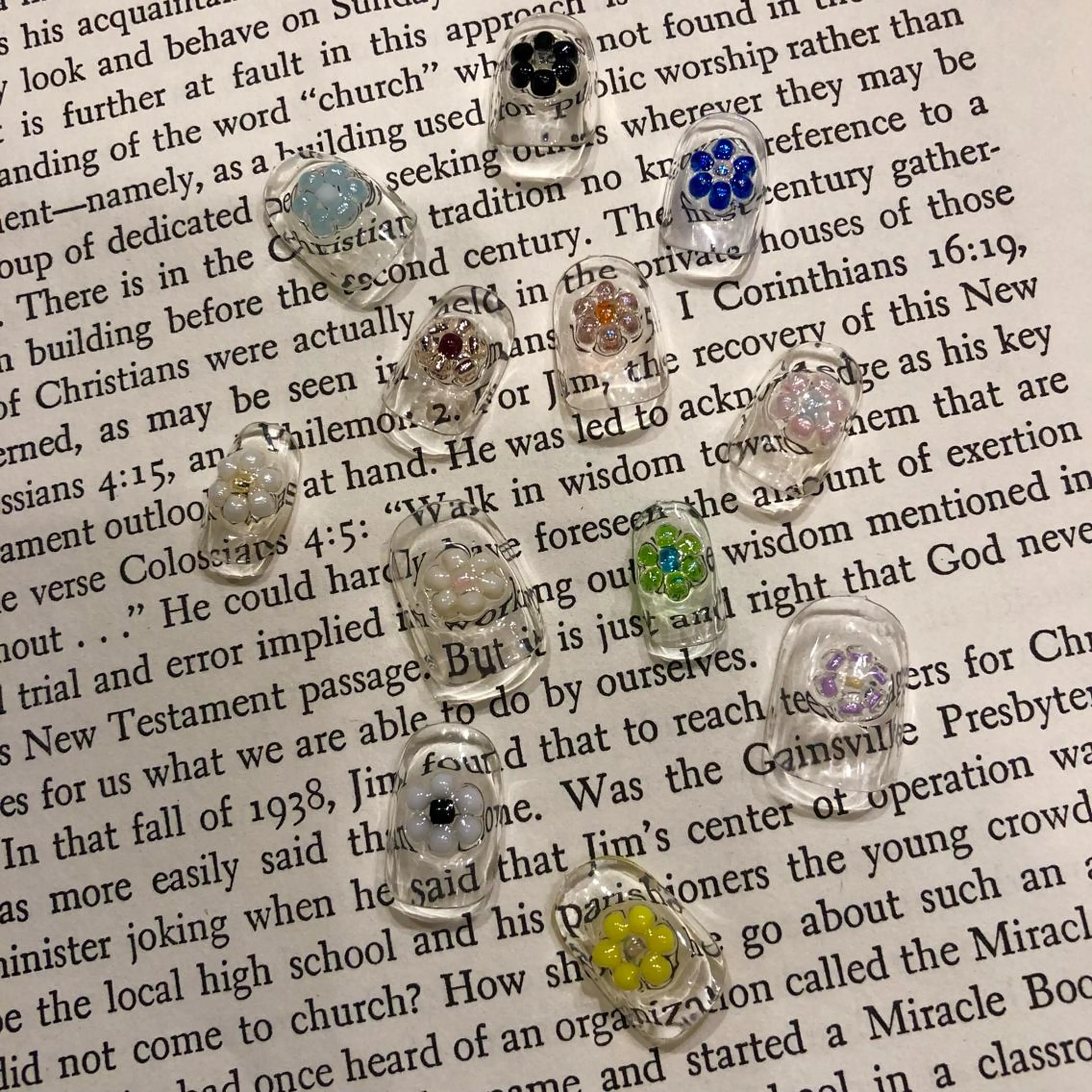 ネイル オーロラネイル フラワーネイル ☽ ☾のネイルデザイン