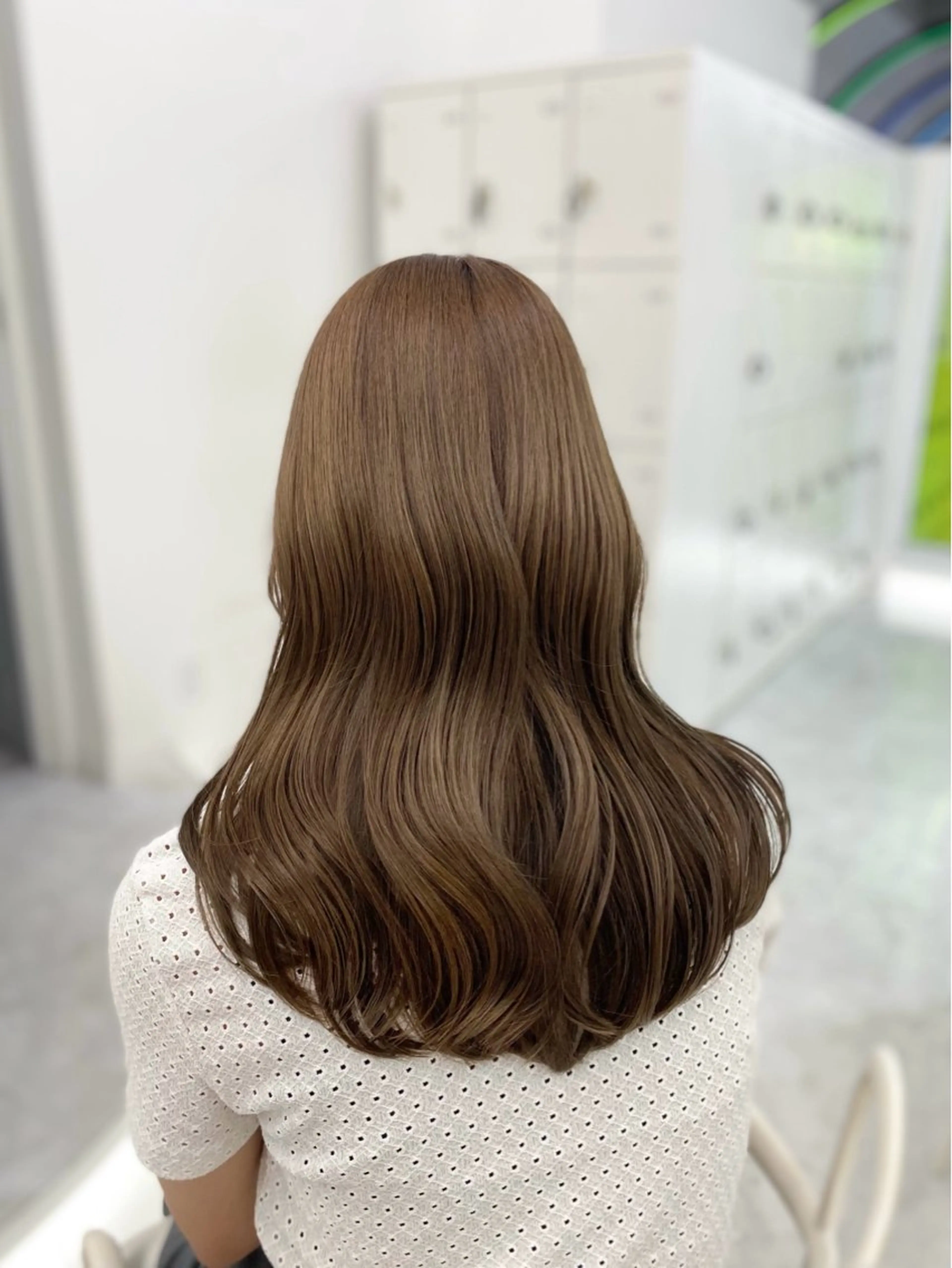 ミディアム ヘアカラー 🤍透明感グレージュ オリーブ🤍RINのヘアスタイル