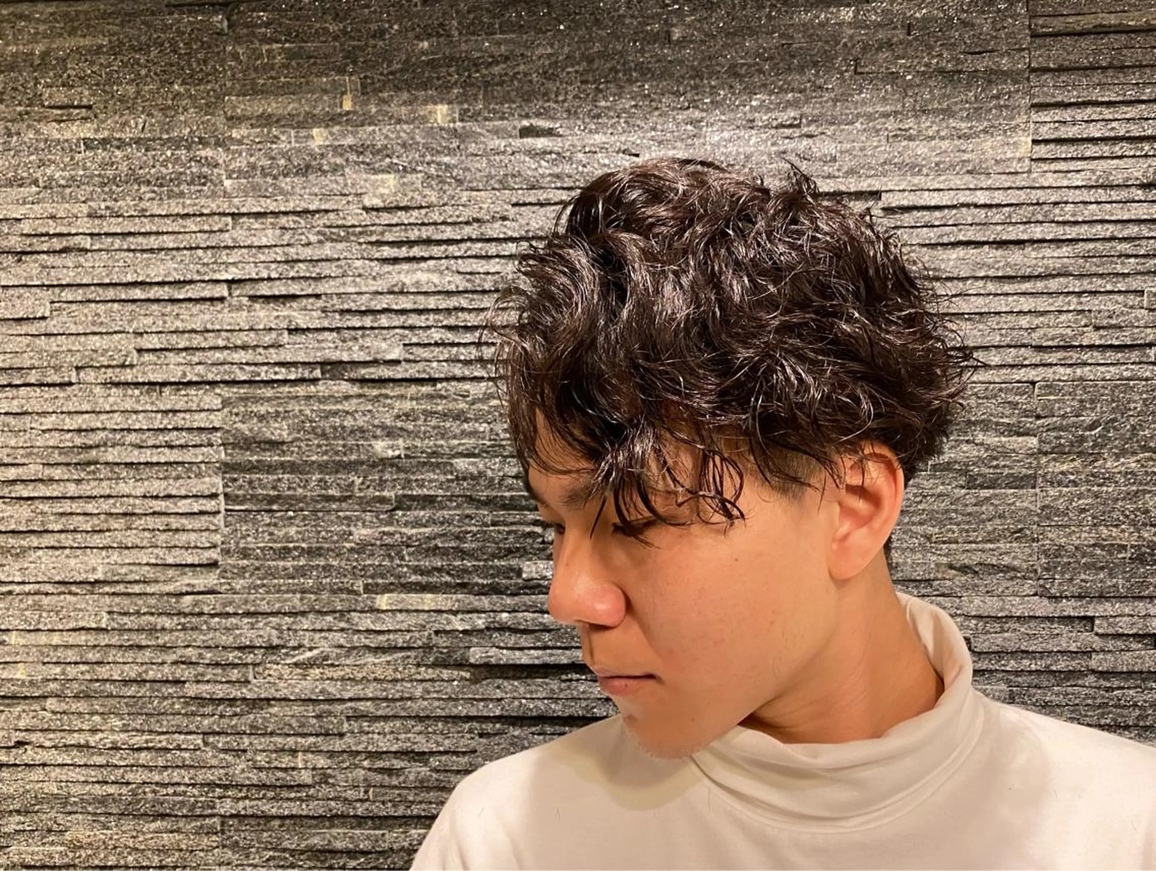 ショート パーマ メンズ 浅見 天翔のヘアスタイル