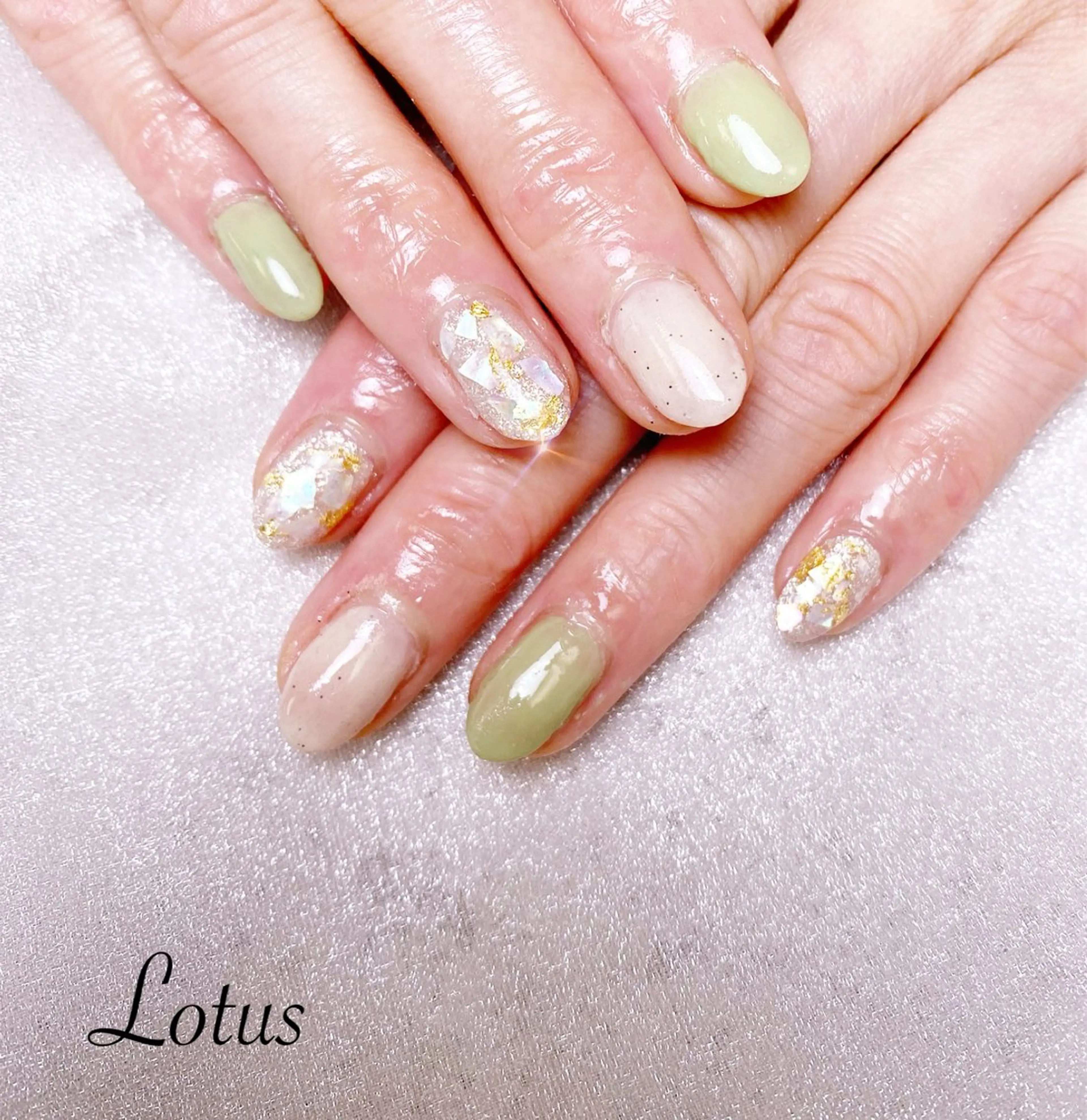 ネイル ハンドネイル Lotus 🌸のネイルデザイン