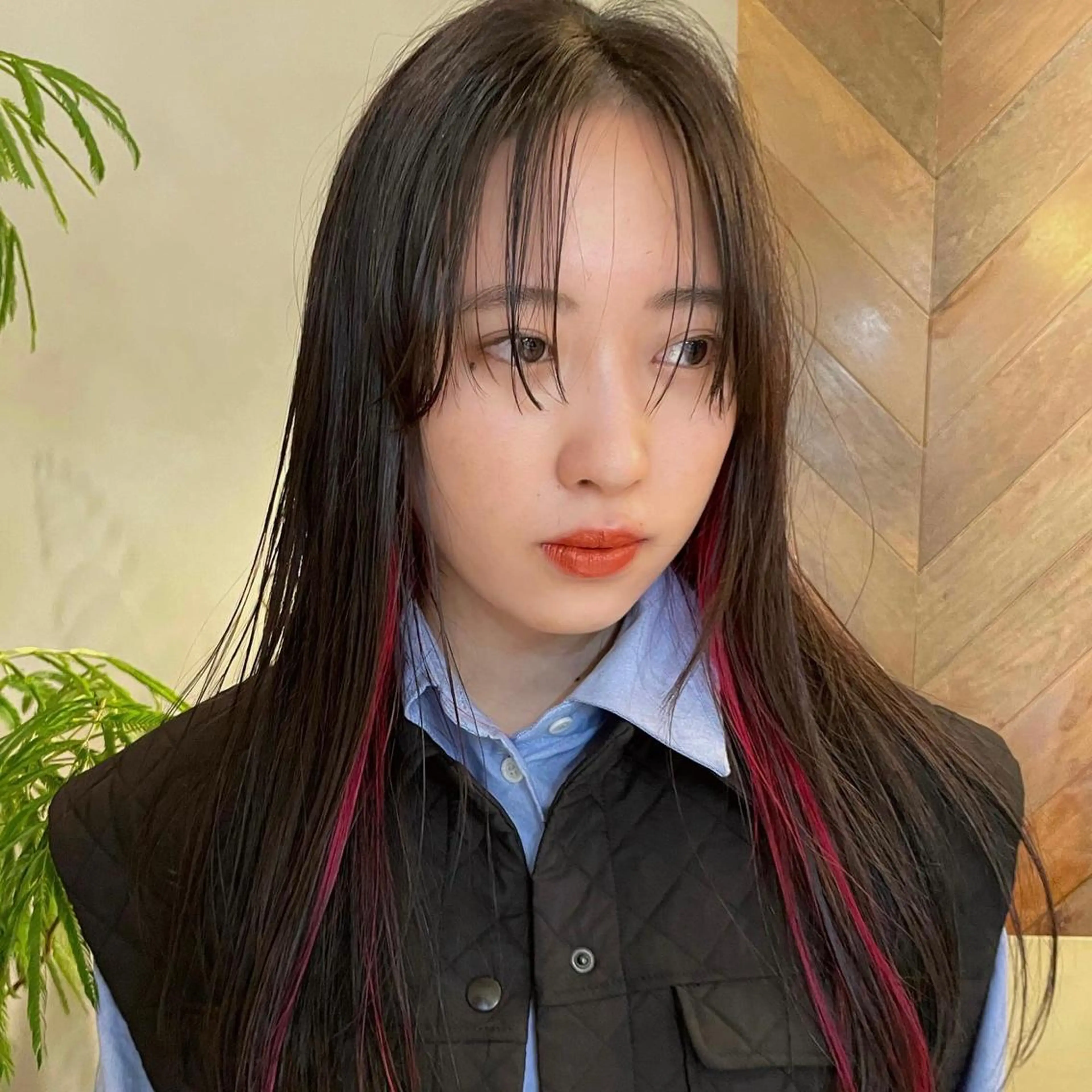ミディアム カラー ハイライトカラー ピンクカラー ハイライト レイヤーカット カット ヘアカラー トリートメント SALOWIN所属・ブリーチ🧹 ボブ✨レイヤーのヘアスタイル