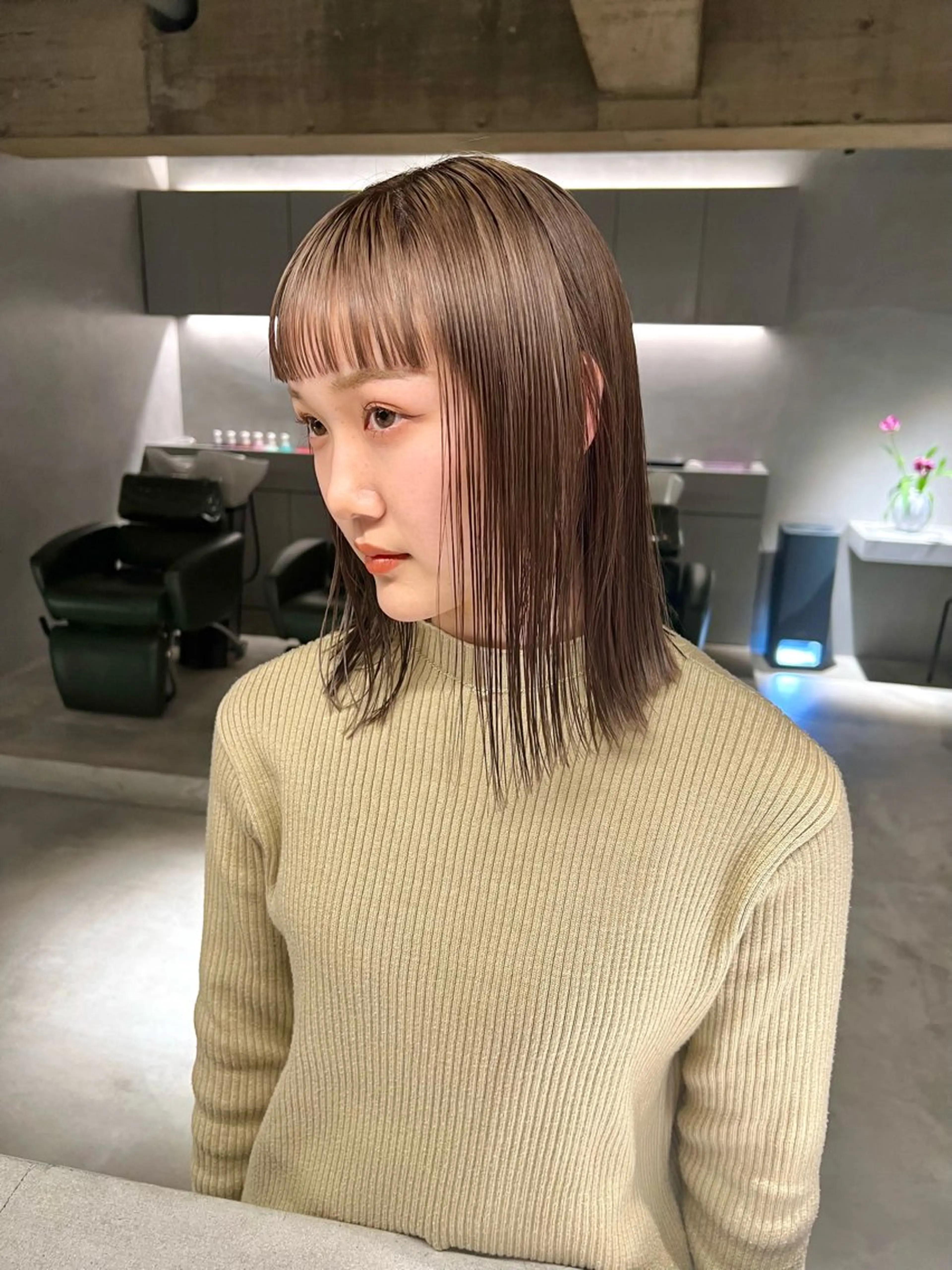 ミディアム カラー カット ヘアカラー トリートメント 宮川 日菜子のヘアスタイル