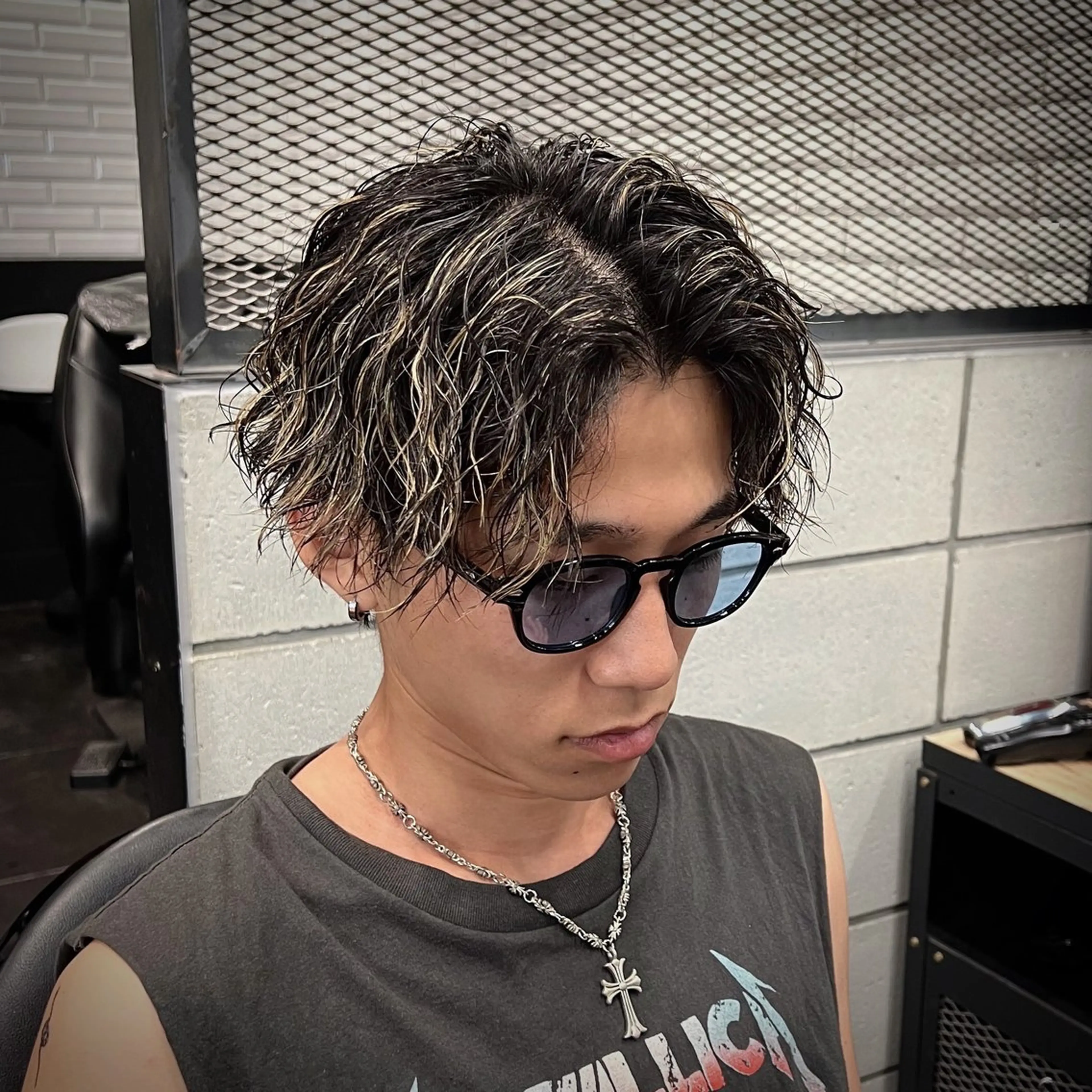 メンズ メンズハイライト カット ヘアカラー パーマ トリートメント メンズ特化/パーマ/ ハイライト/竜成のヘアスタイル