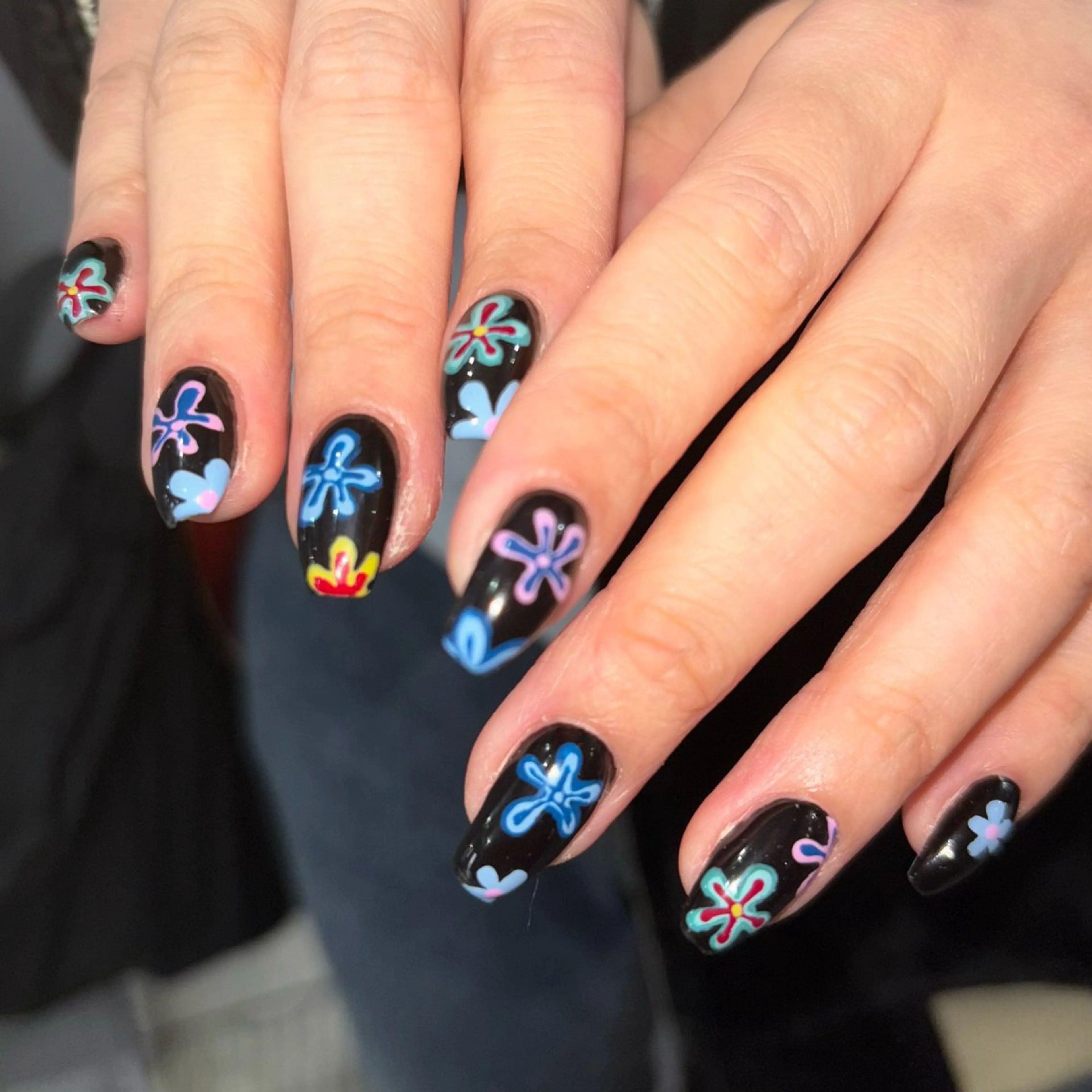 ネイル ハンドネイル 🪐富島彩夏 /海外nail🪐のネイルデザイン