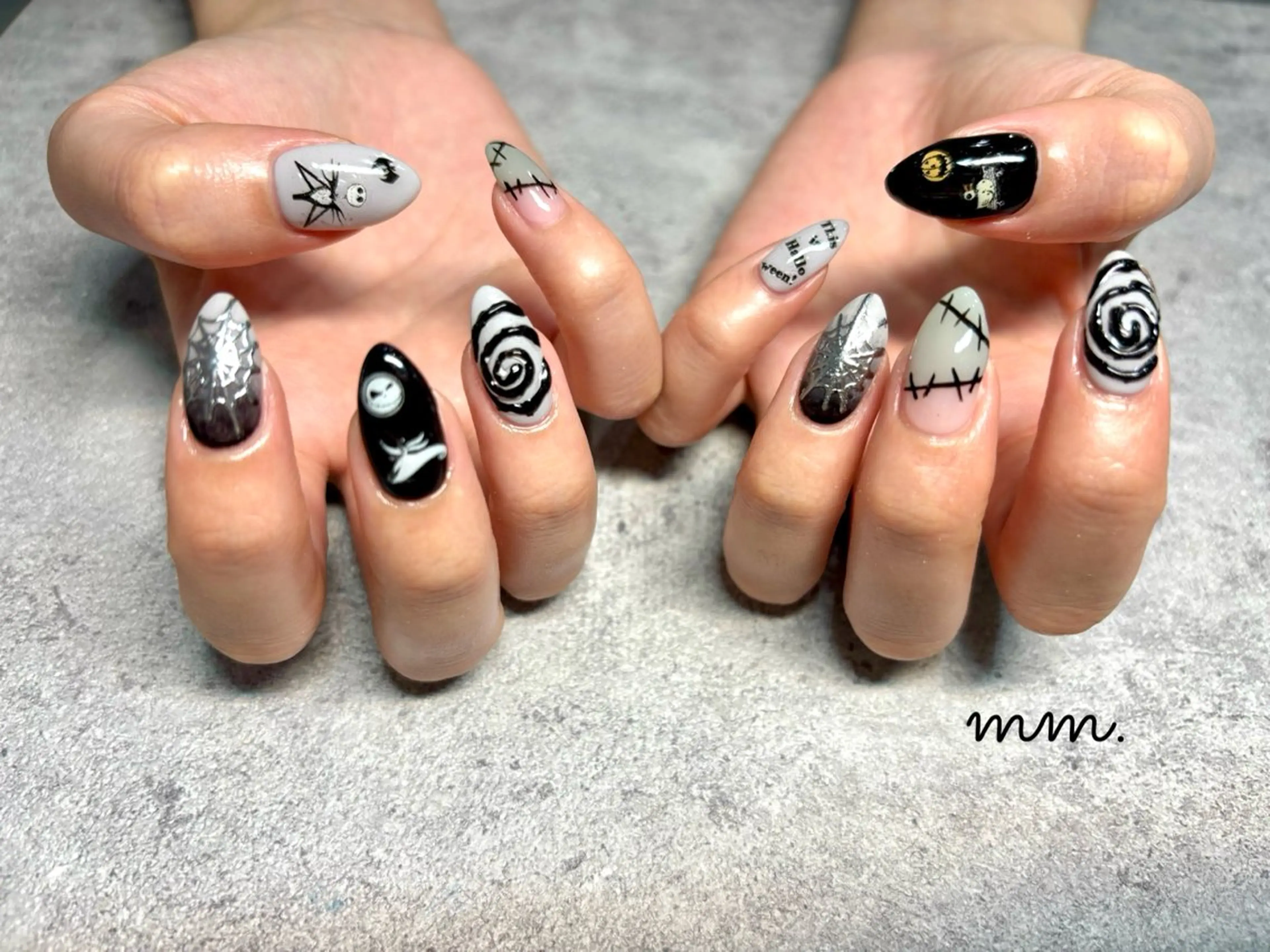 ネイル ハロウィン ハンドネイル mm. ✨Ayuna✨のマツエク・マツパデザイン