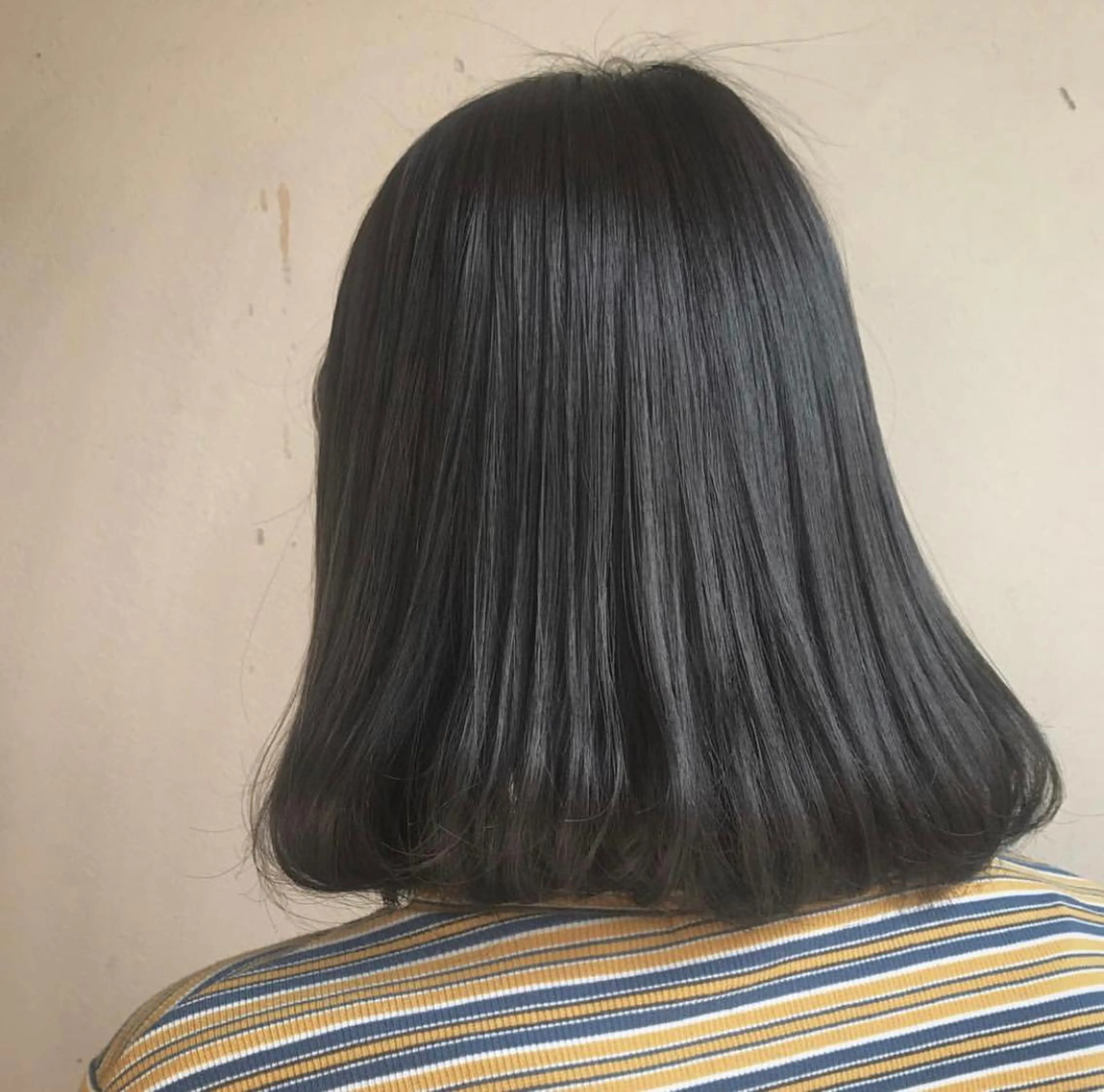 ミディアム アッシュ アッシュグレー son hair HIROEのヘアスタイル