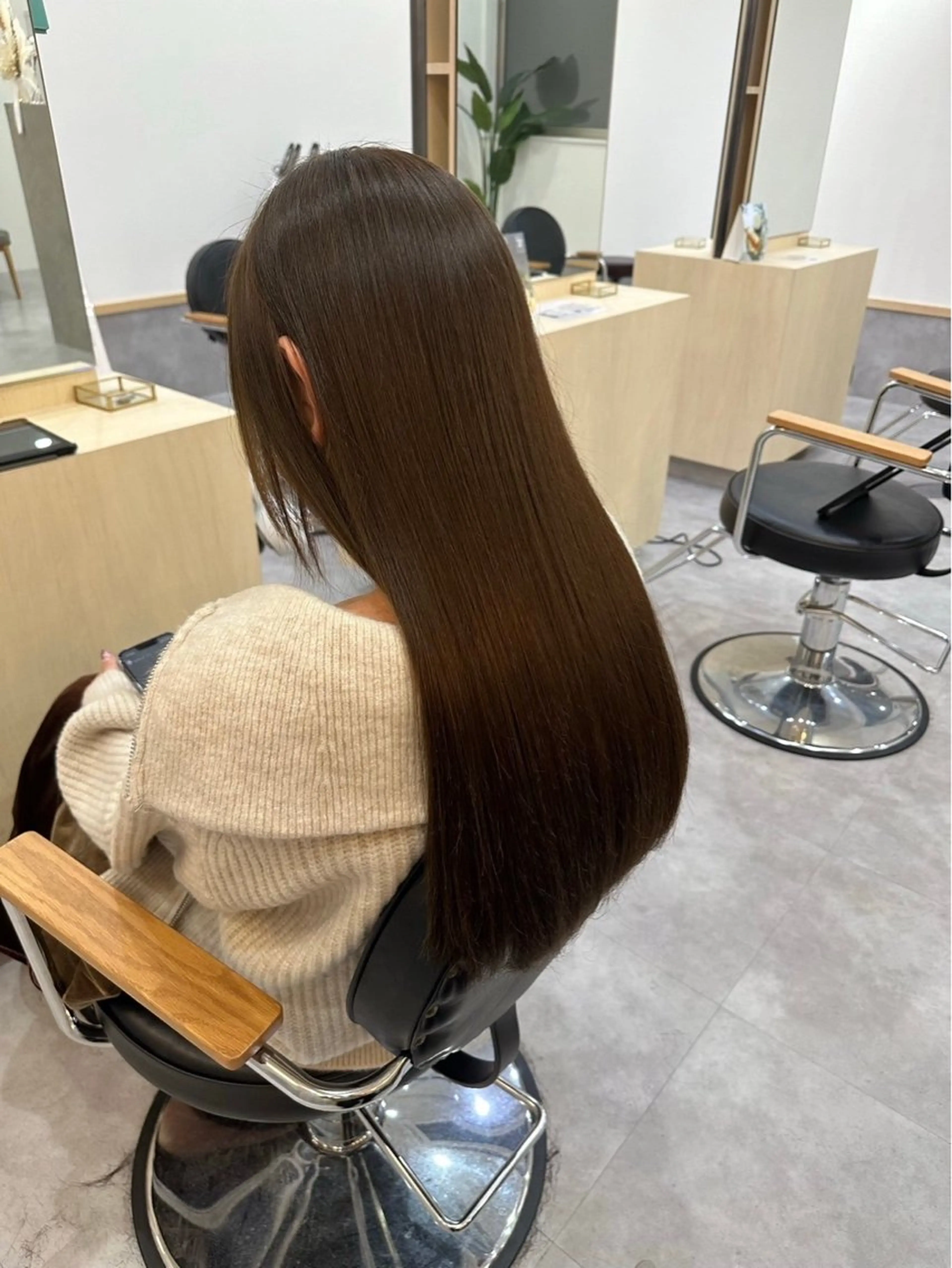 ロング カラー SOYON星ヶ丘所属・👟SOYONトレン ドヘアともし🩶のヘアスタイル