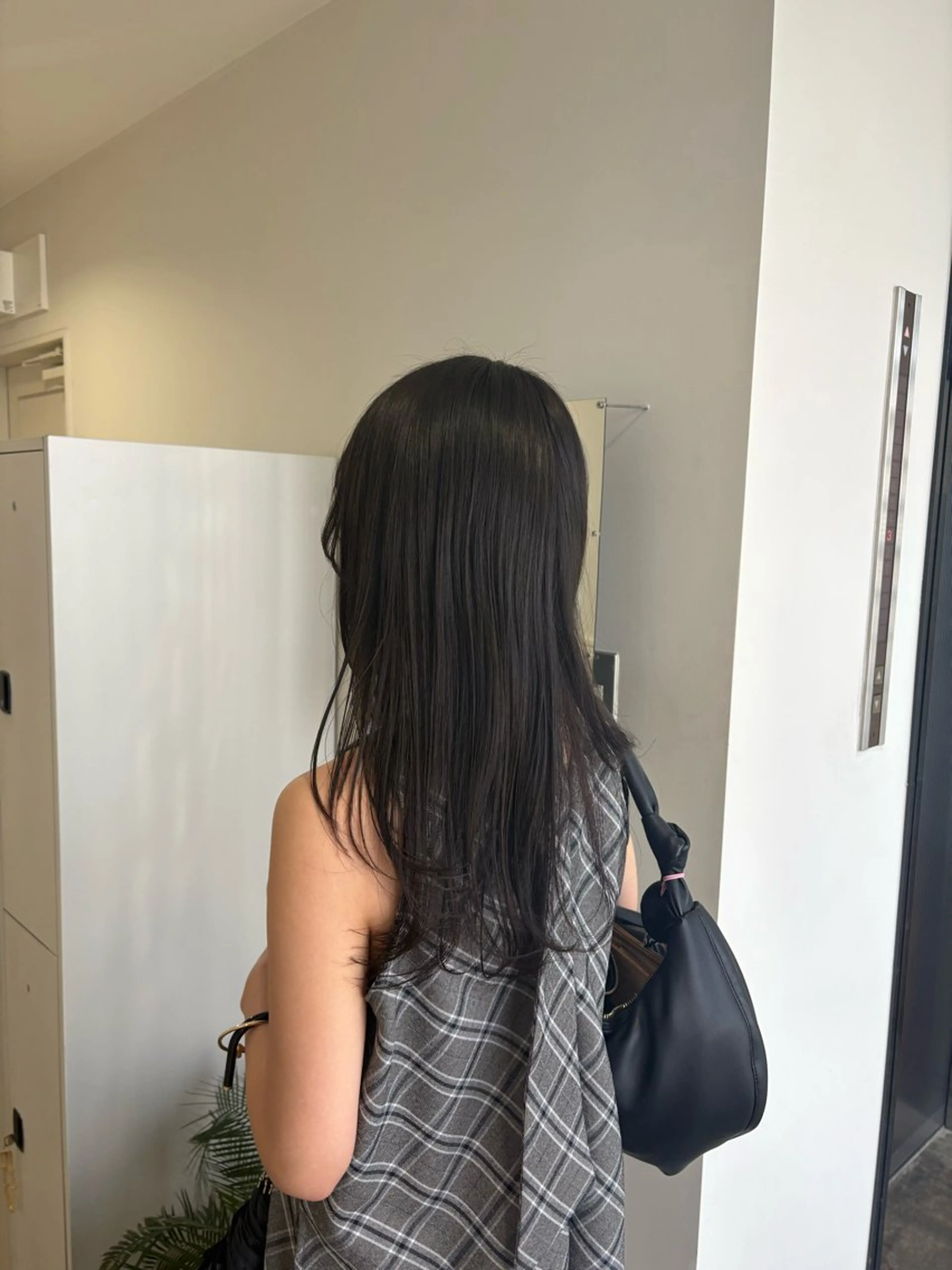 ロング カラー 透明感カラー グレージュ カット ヘアカラー トリートメント Jr.スタイリスト ヨシノヒメカ　梅田のヘアスタイル