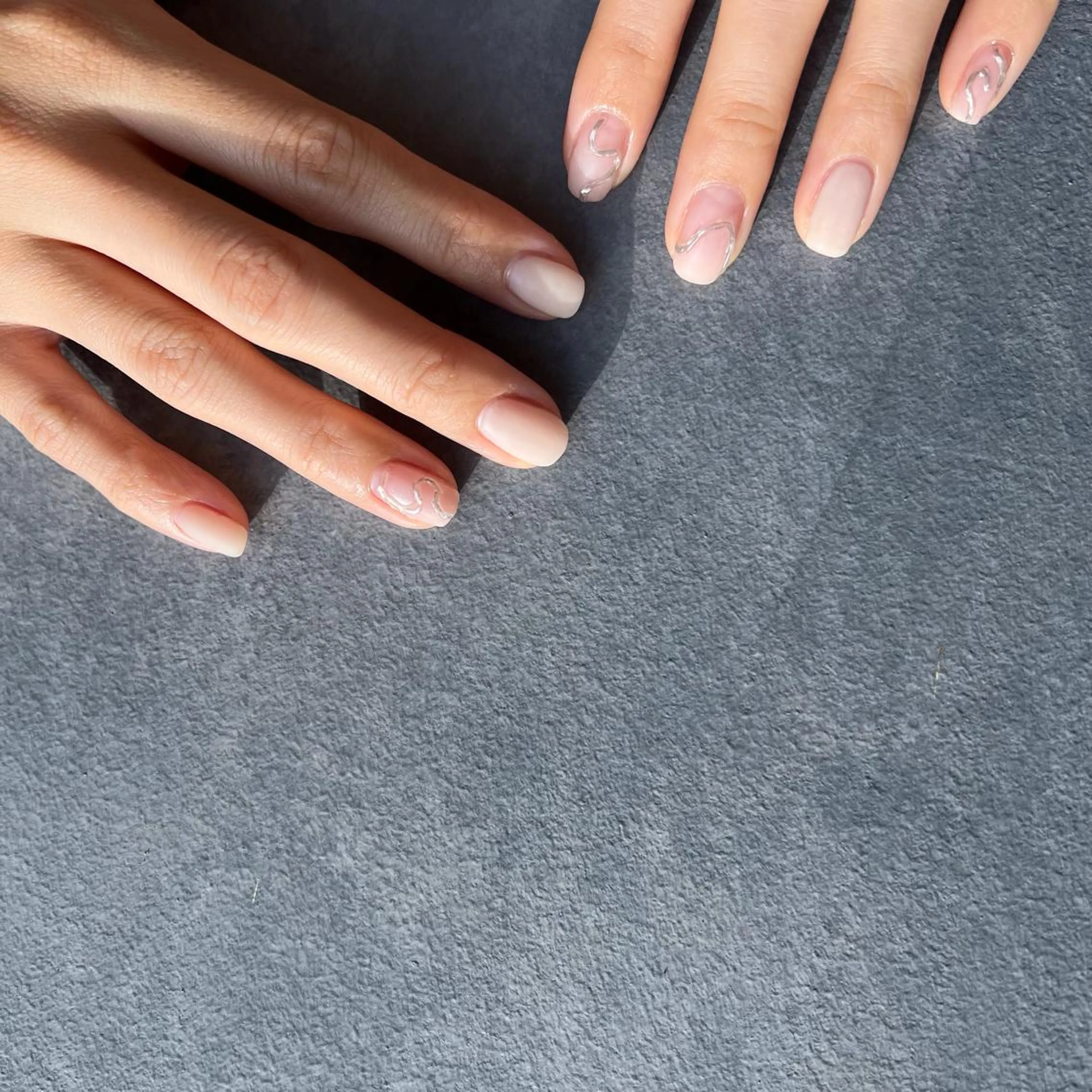 ネイル ミラーネイル ニュアンスネイル パラジェル登録サロン N°nail 立川のネイルデザイン