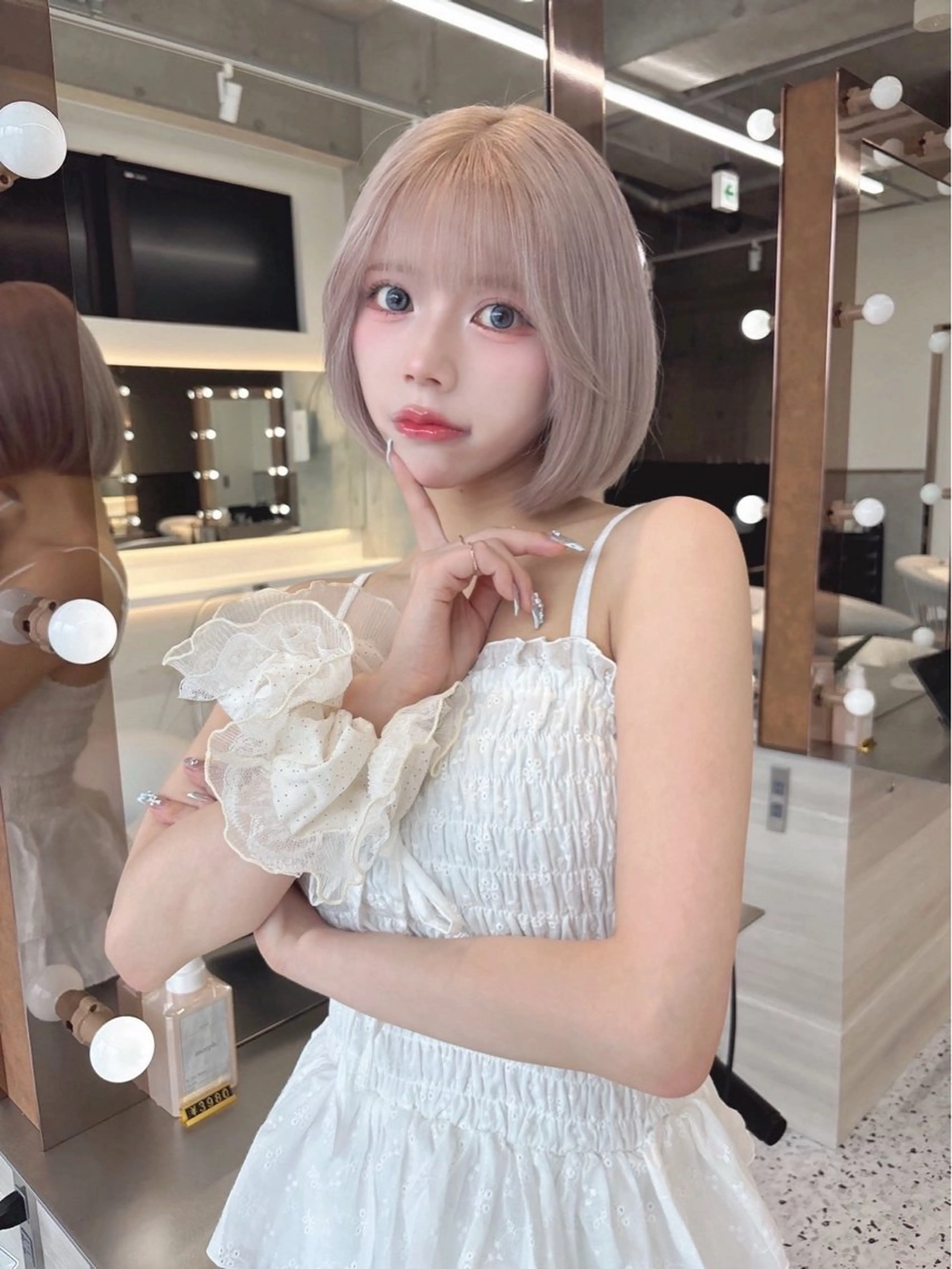 ショート カラー ヘアカラー トリートメント Lond Le'aのヘアスタイル