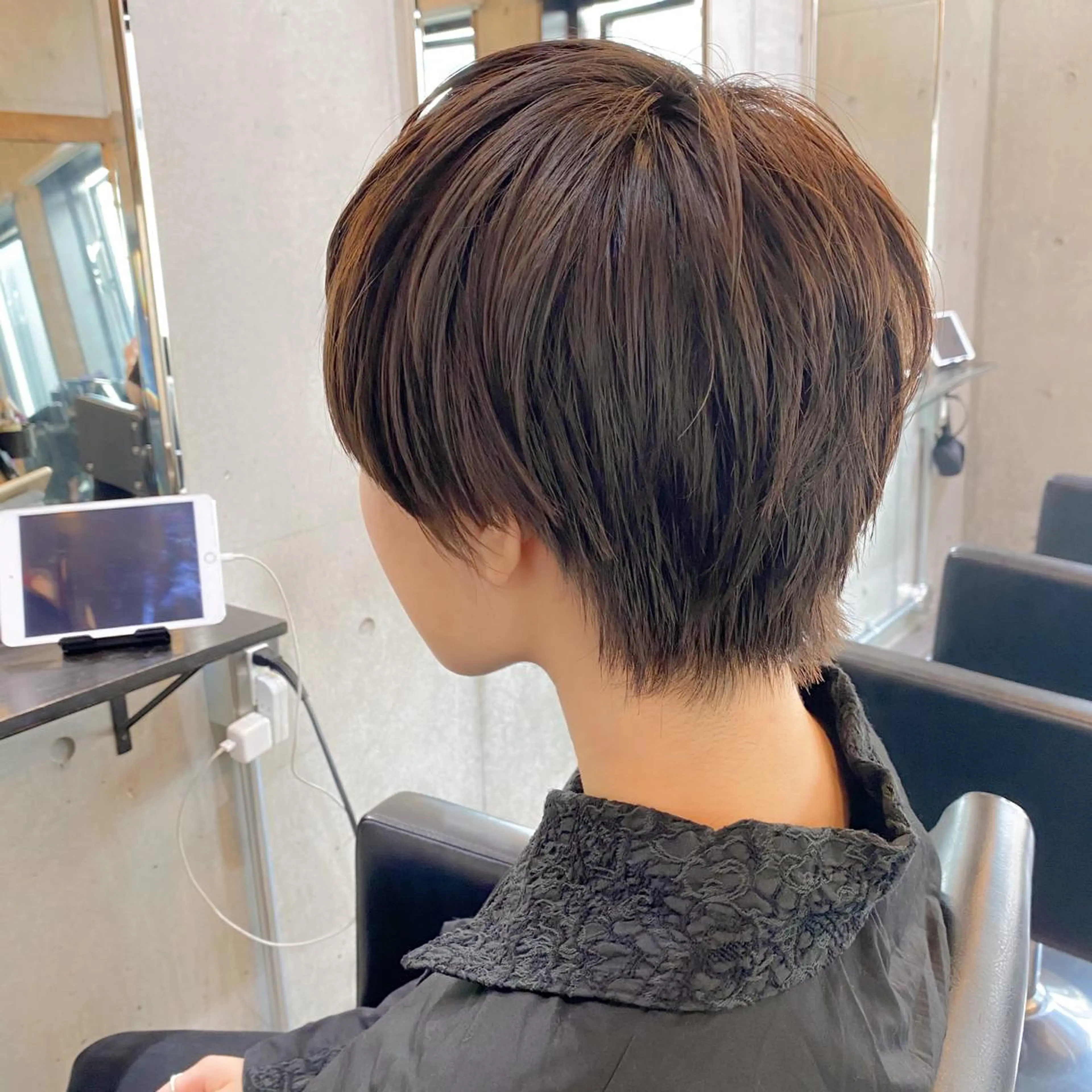 ショート カラー 艶髪ブリーチ 永井竜也のヘアスタイル