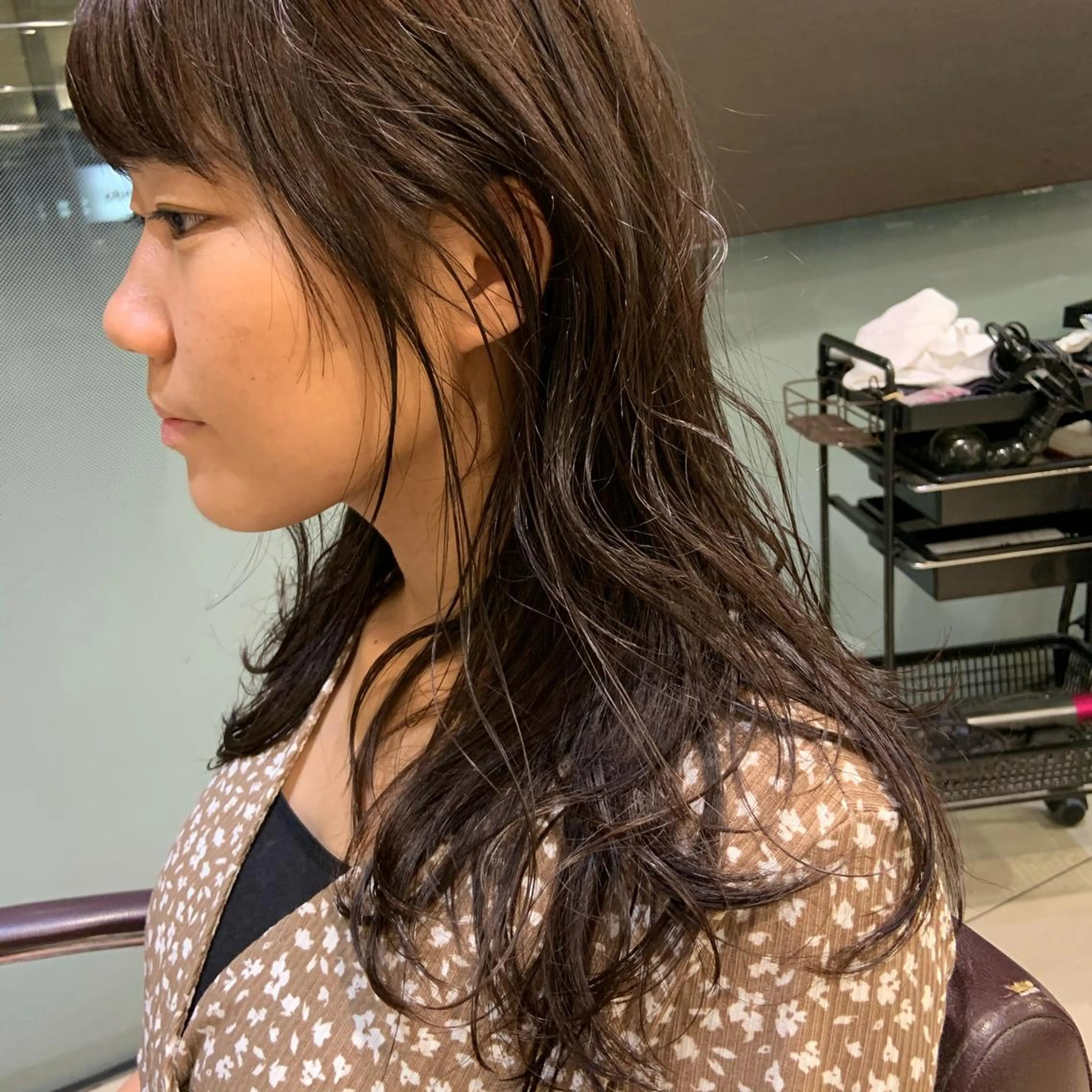 カラー ベージュカラー ラベンダーカラー タンバルモリパーマ 礒井メンキのヘアスタイル