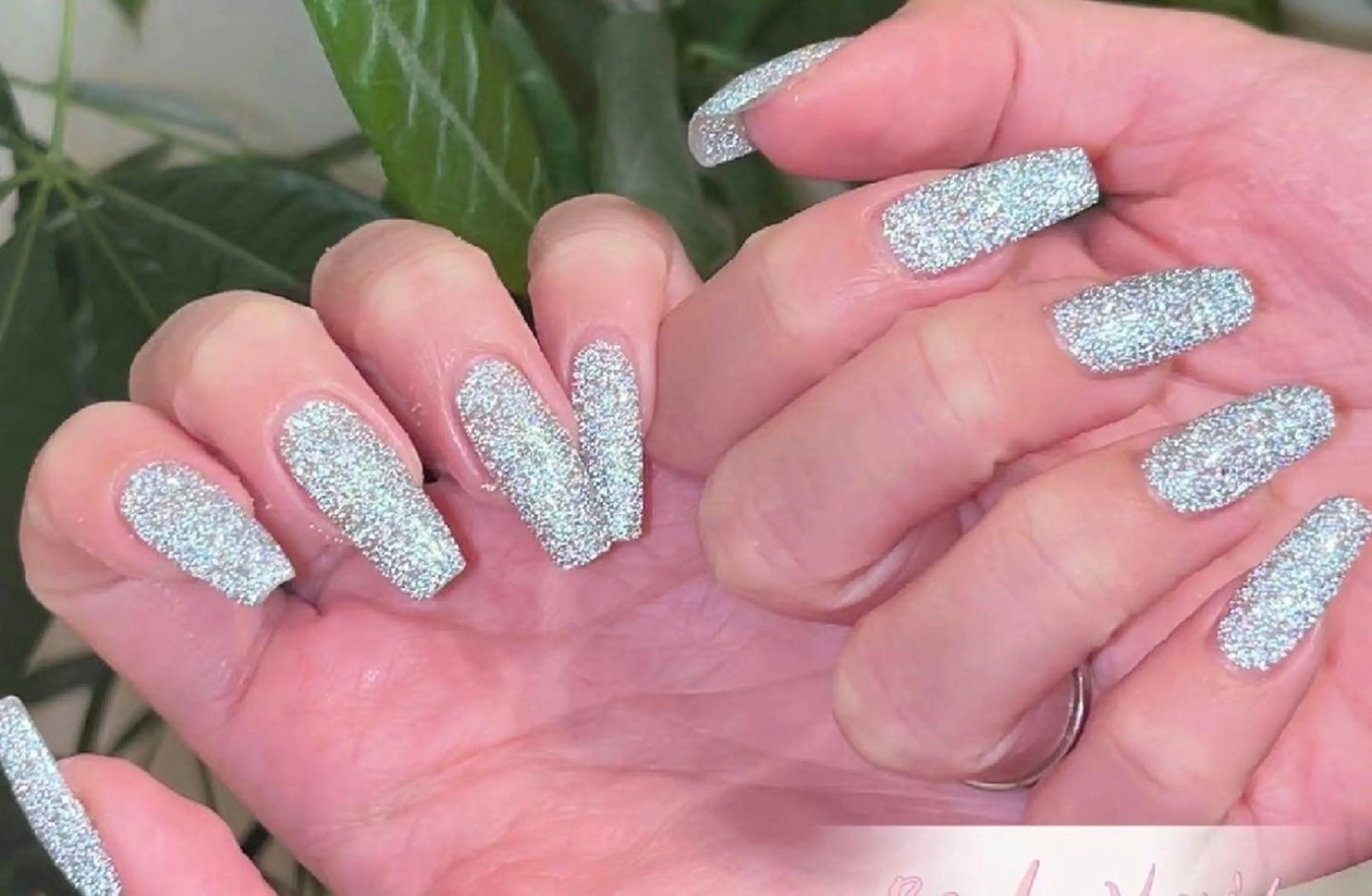 ネイル フラッシュネイル RiRi ネイルサロンのネイルデザイン