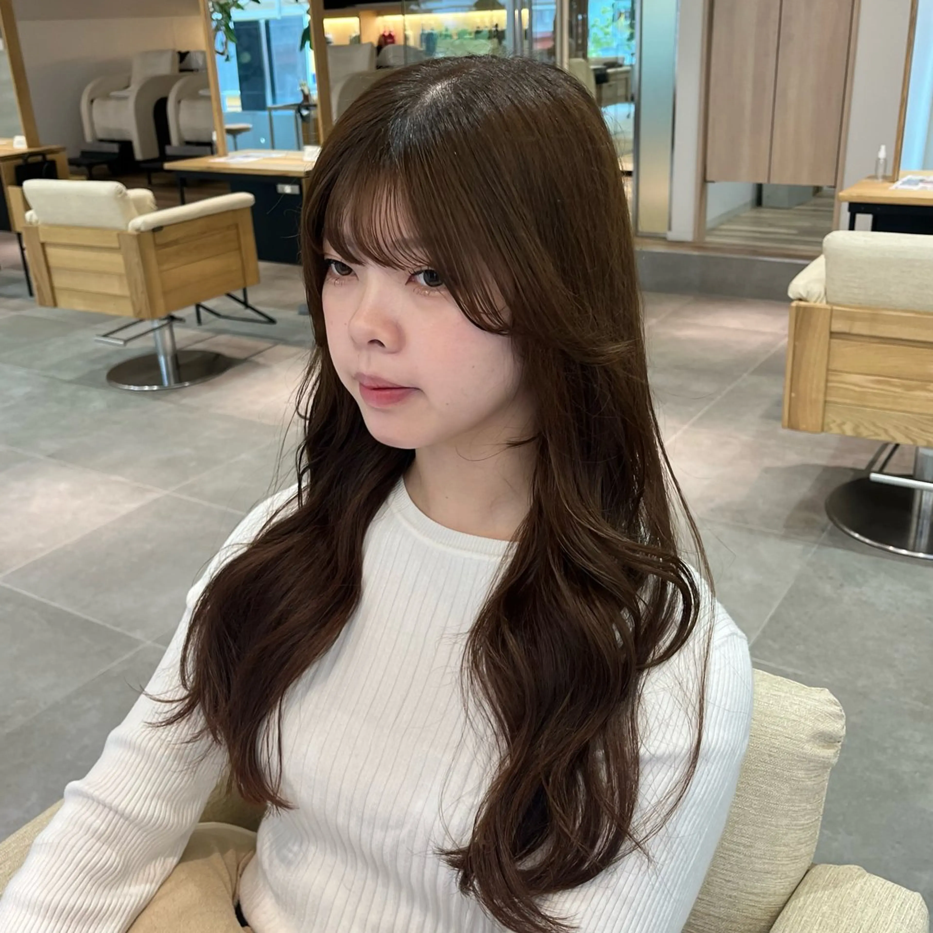 ロング カラー ブラウンカラー FLIP B　AVEDA所属・中西 瑠那のヘアスタイル